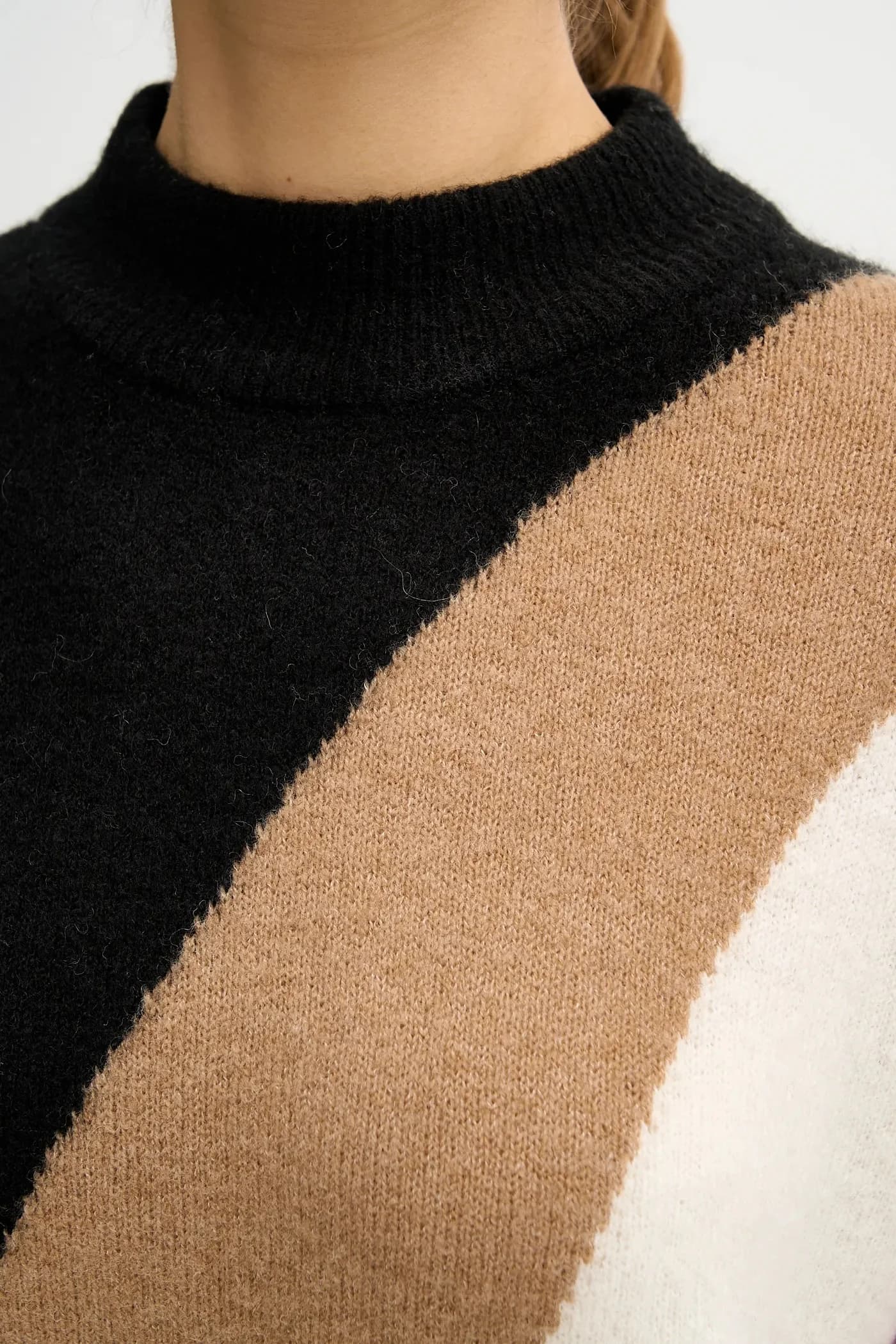 Свитер из смесовой шерсти - фото 5