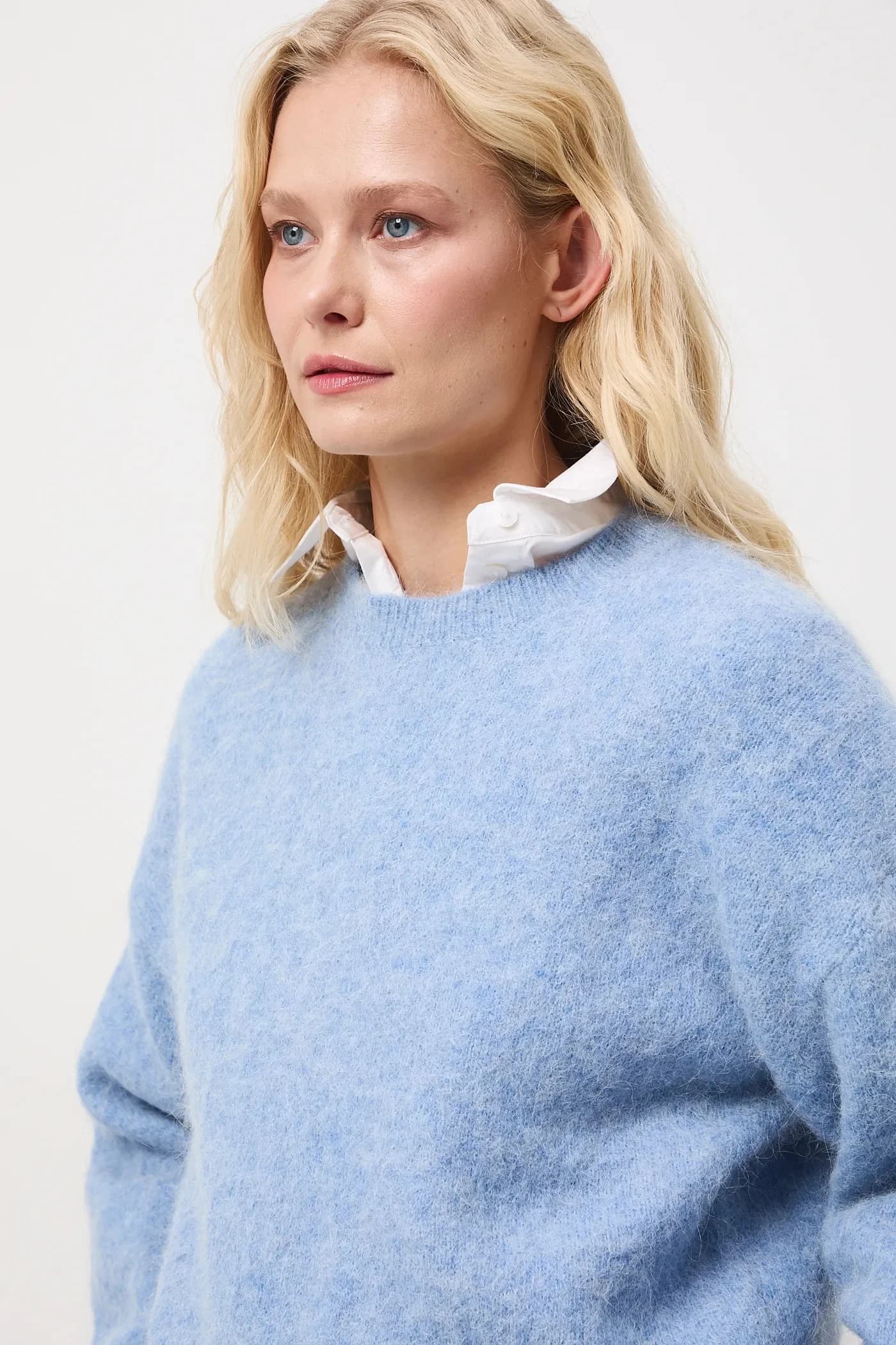 Женский свитер из шерсти альпаки - фото 4