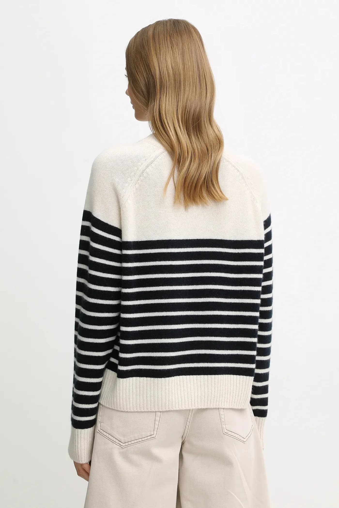 Шерстяной свитер - фото 3