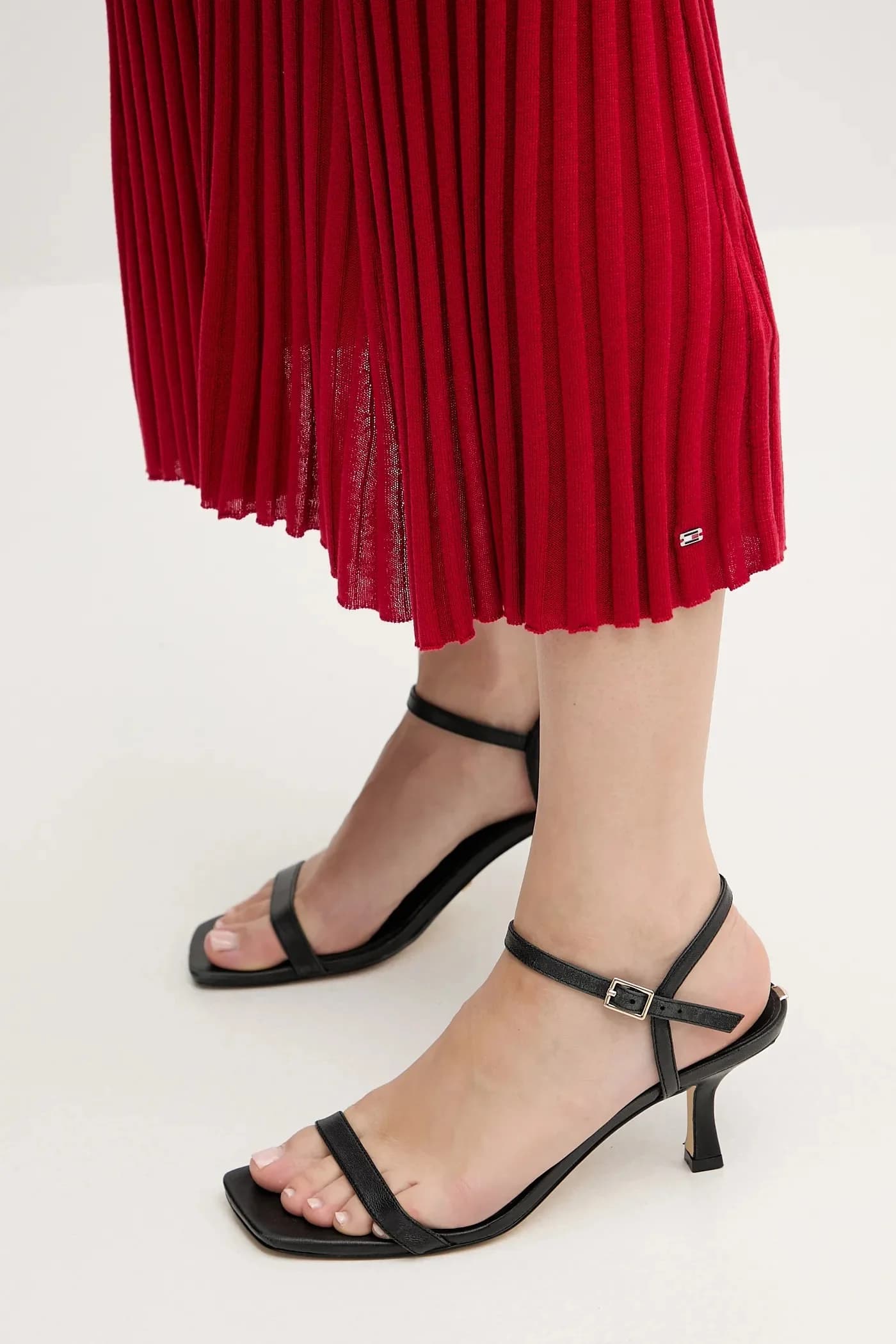 Платье с оттенком шелка - фото 5