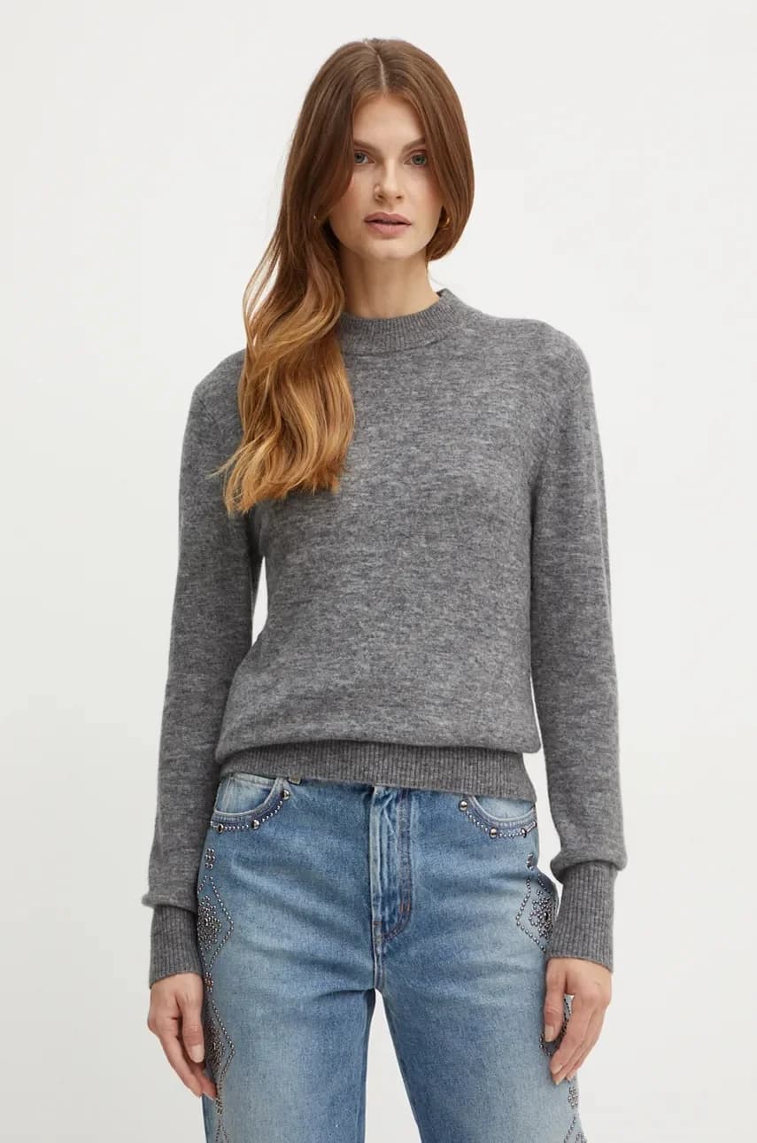 Шерстяной свитер