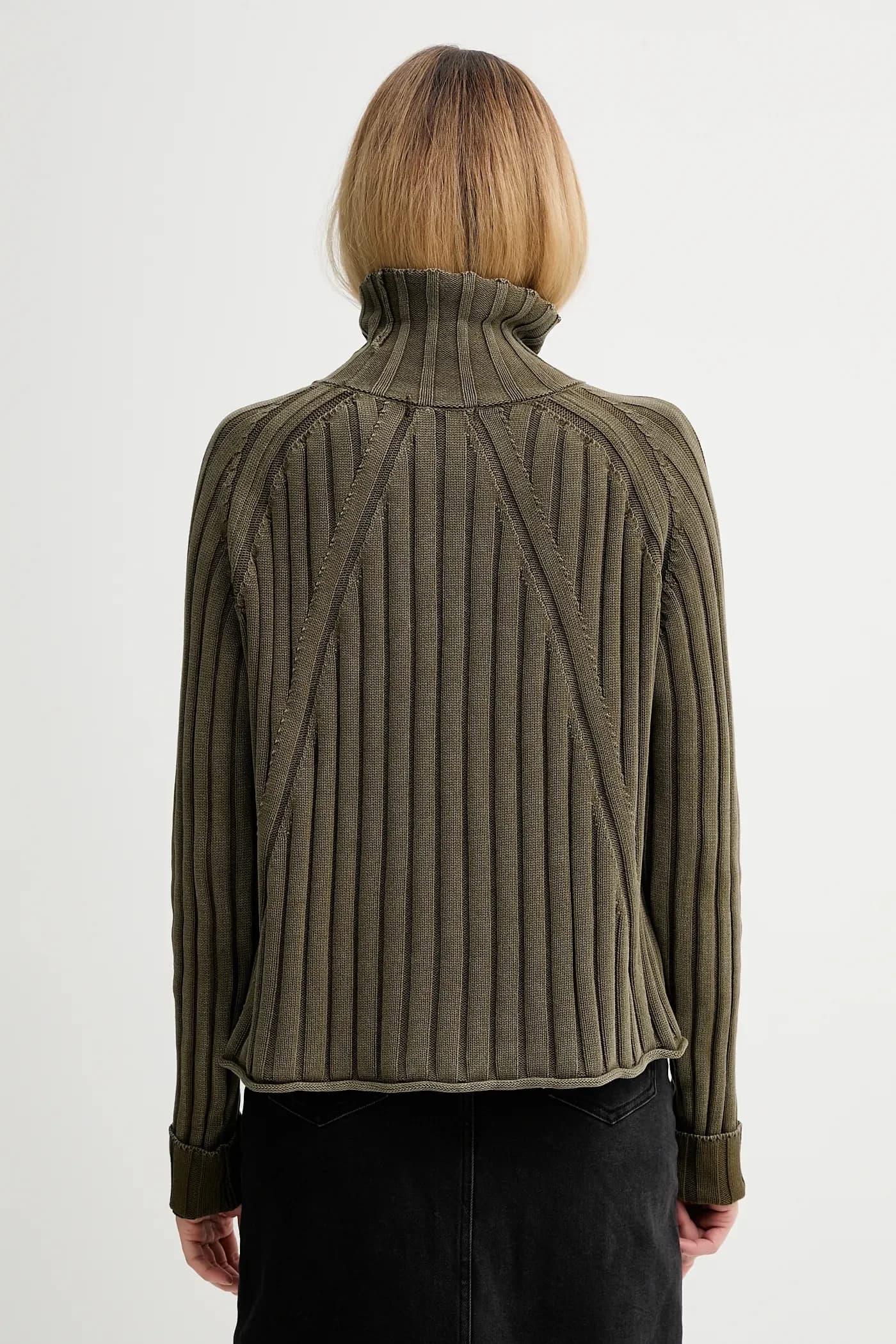 Свободный стираный свитер из черепахового хлопка - фото 3