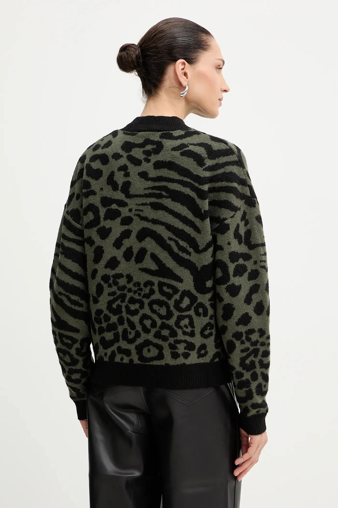 Свитер - фото 3