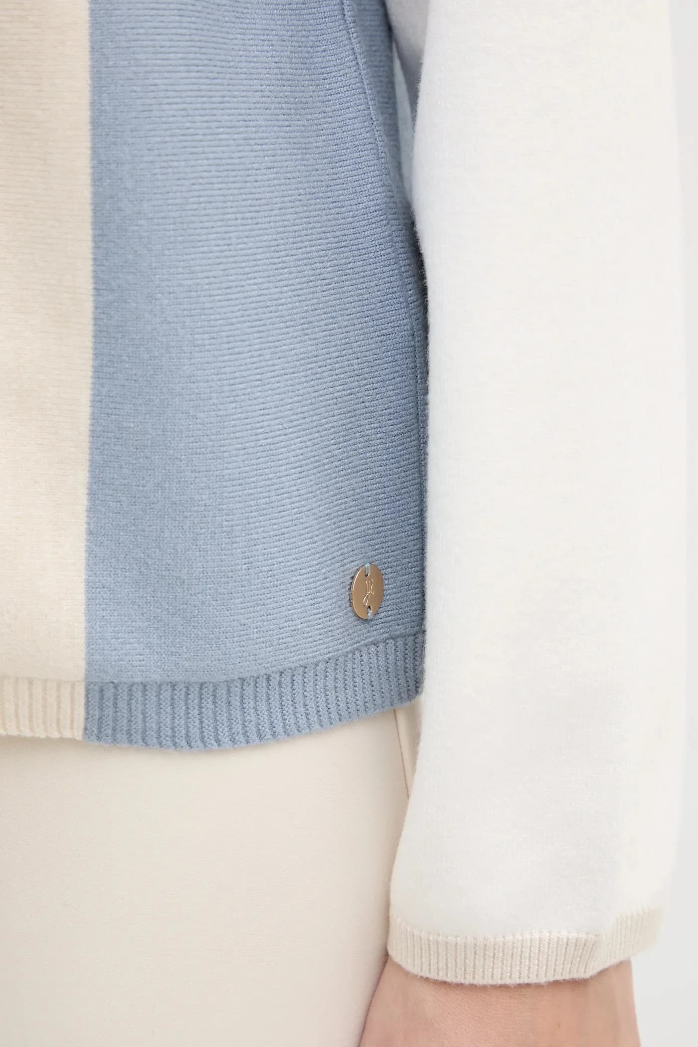 Свитер - фото 5