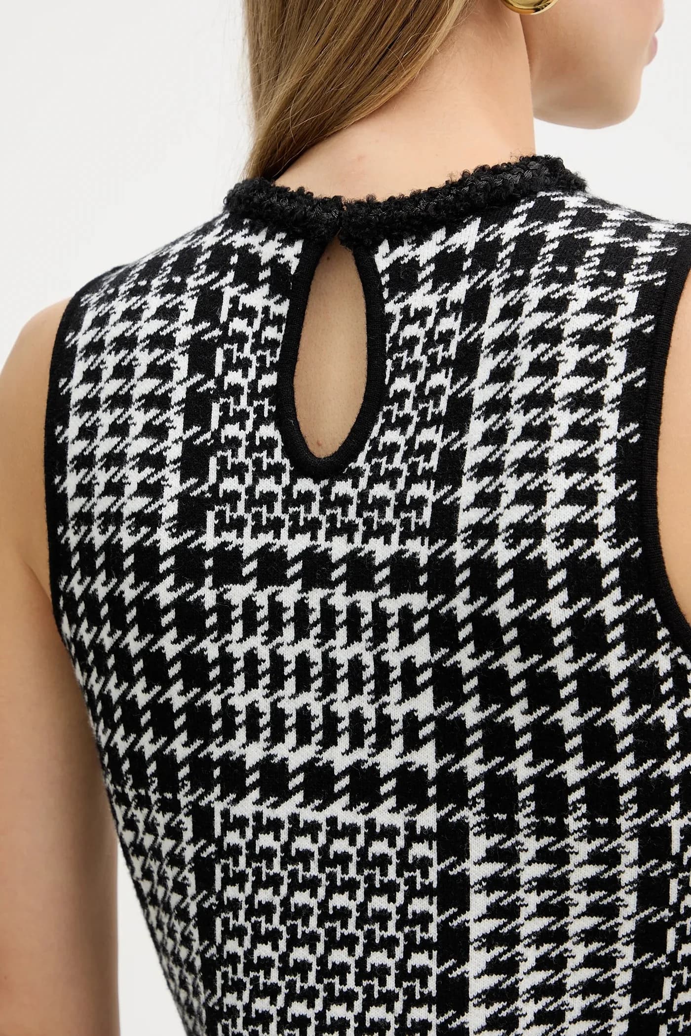 Платье из смесовой шерсти - фото 5