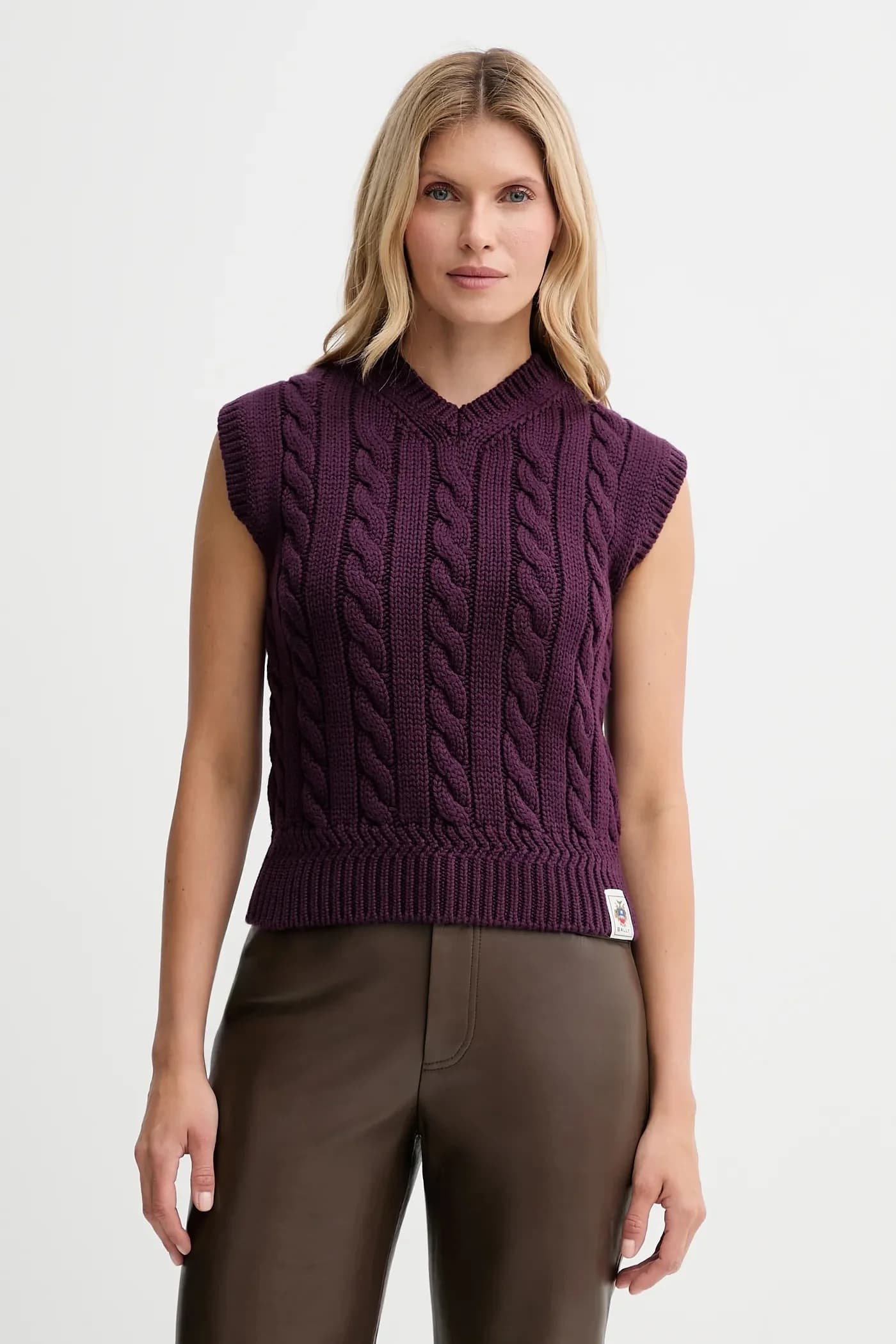 Шерстяной жилет