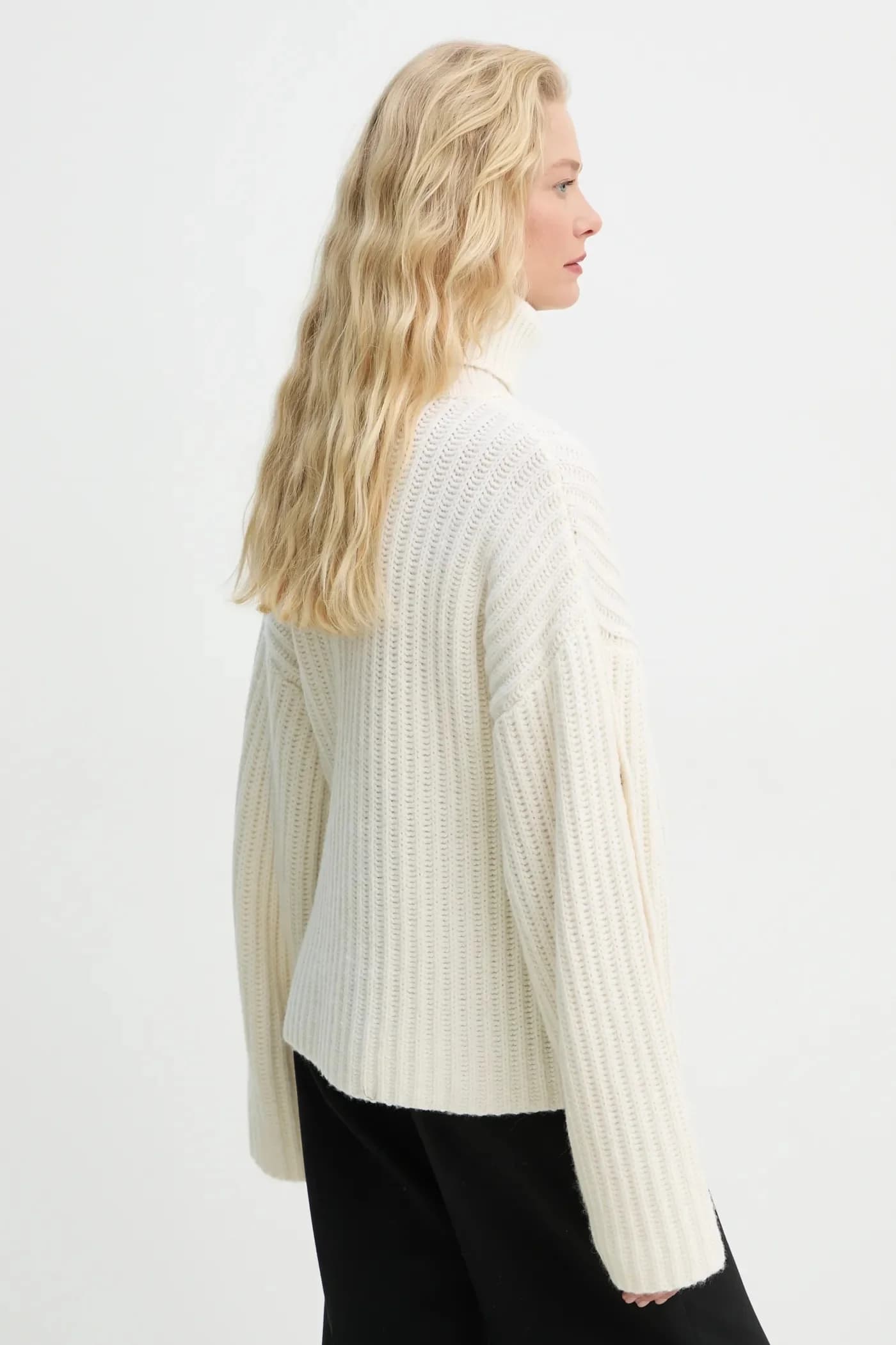 Шерстяной свитер - фото 3