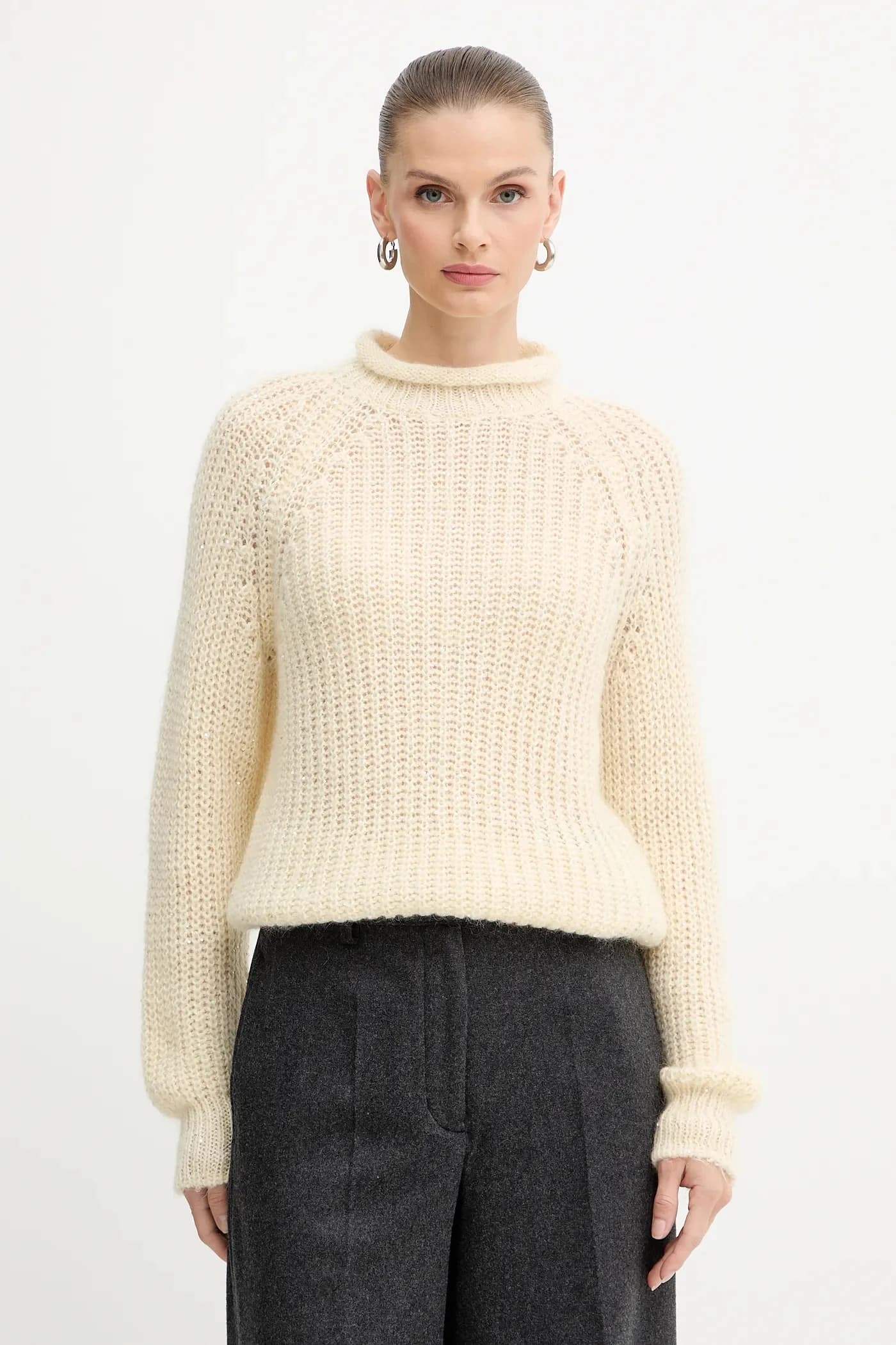 Свитер из смесовой шерсти