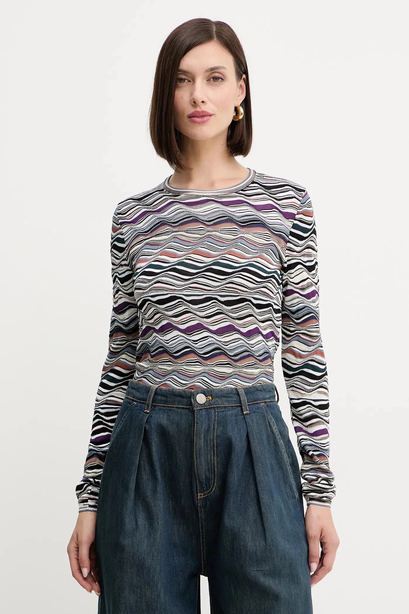 Шерстяной свитер