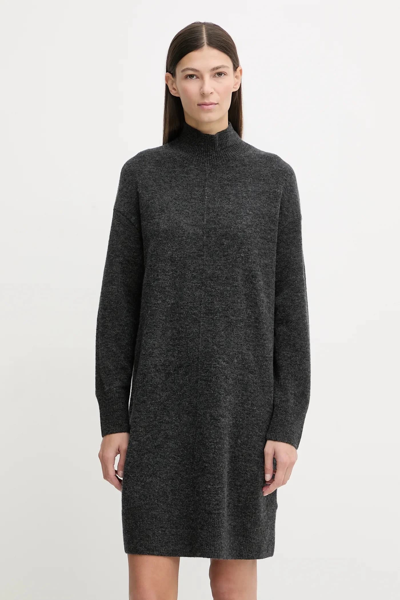 Платье из смесовой шерсти