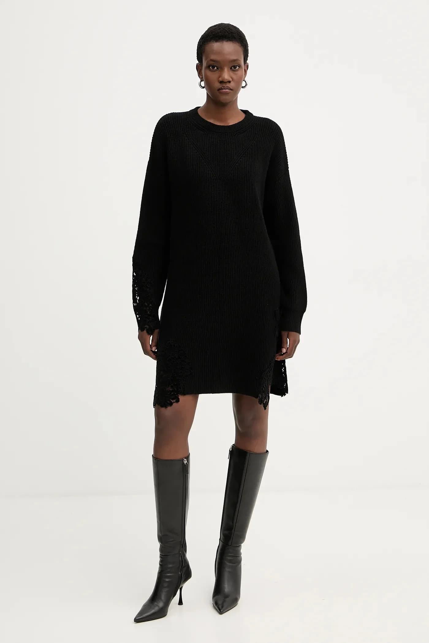 Платье из смесовой шерсти