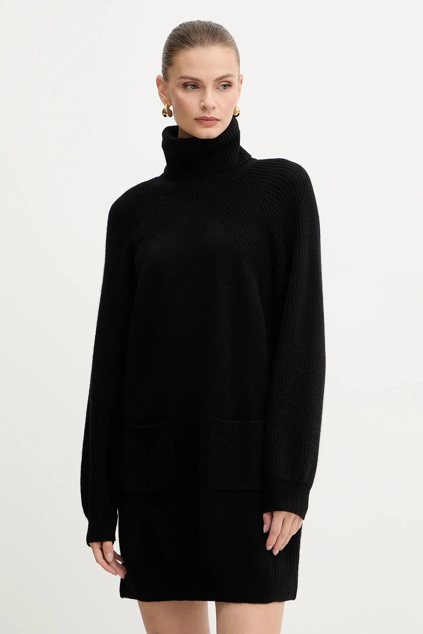 Шерстяное платье