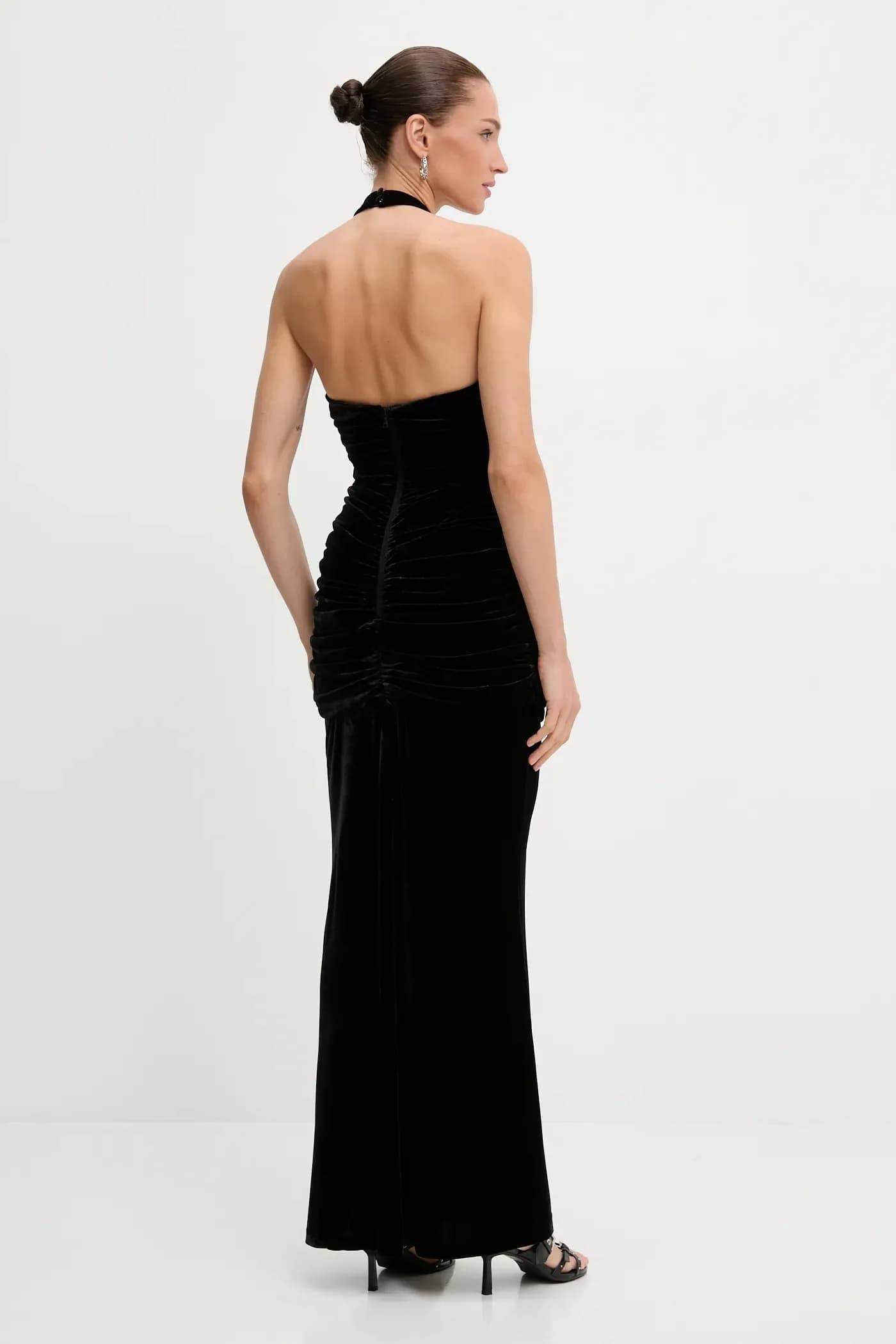 Велюровое платье - фото 3