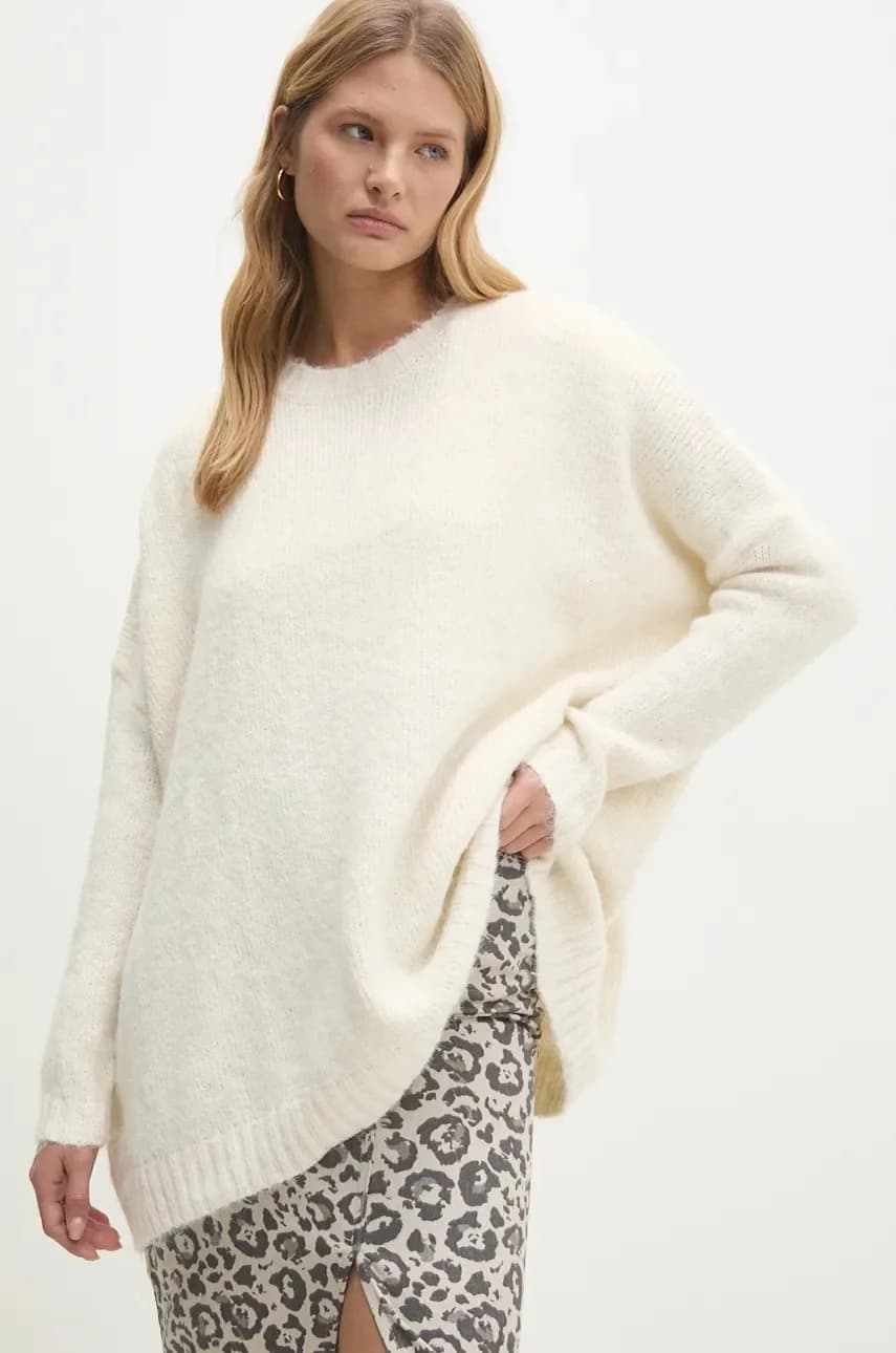 Шерстяной свитер