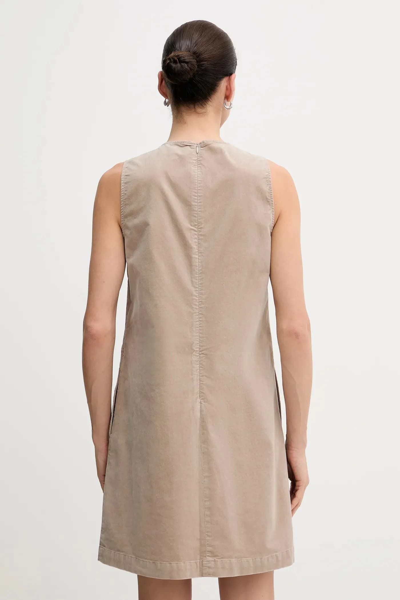 Велюровое платье - фото 3