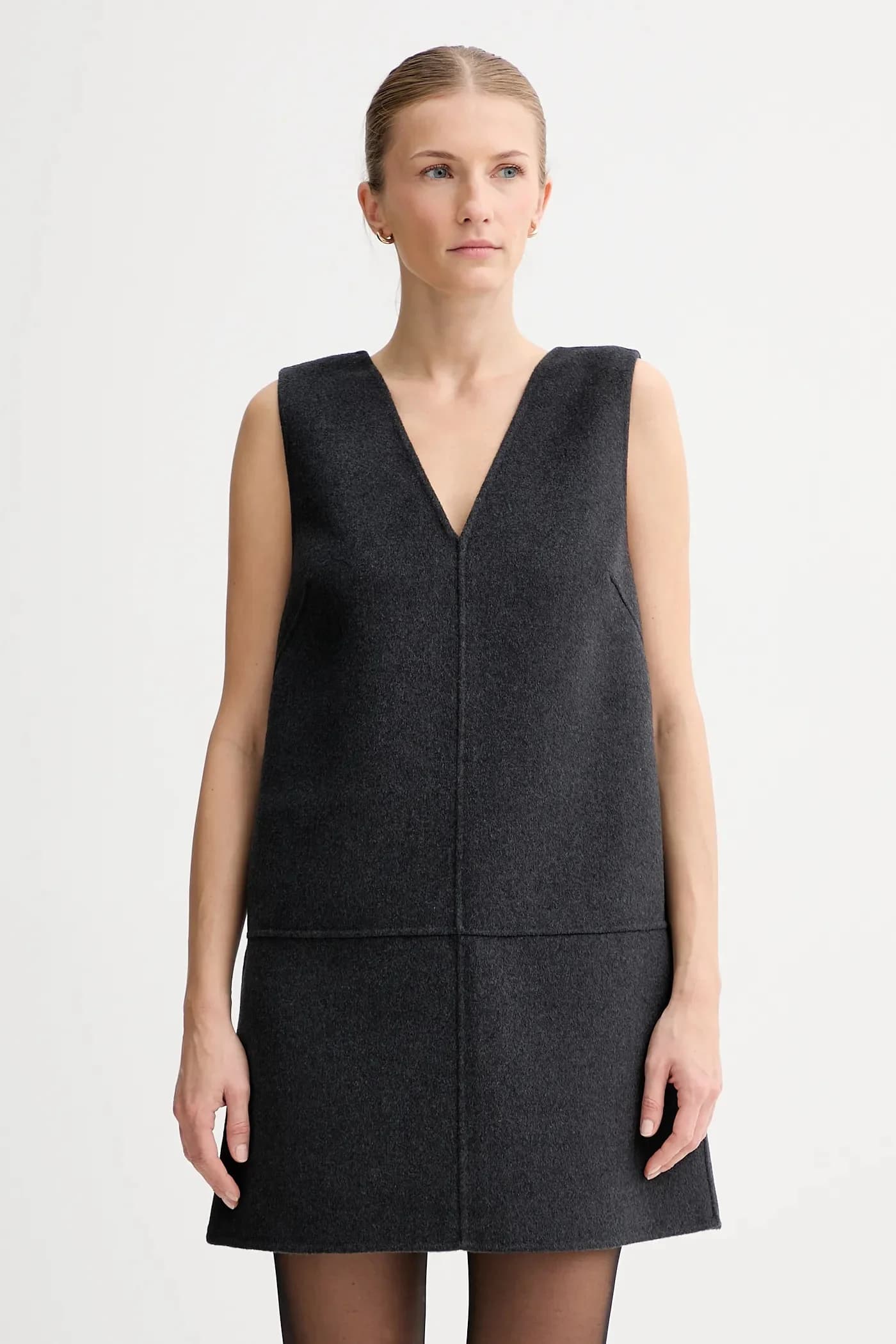 Платье из смесовой шерсти