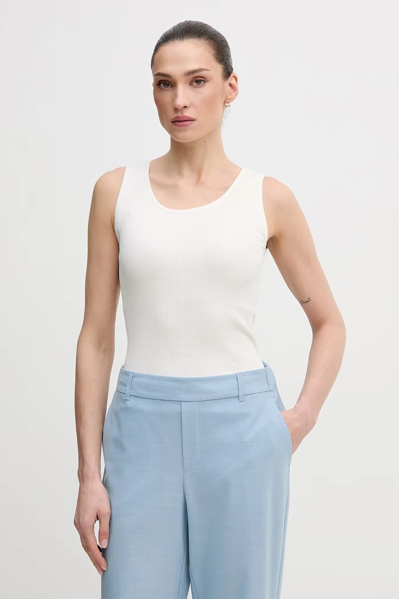 Топ с оттенком шелка