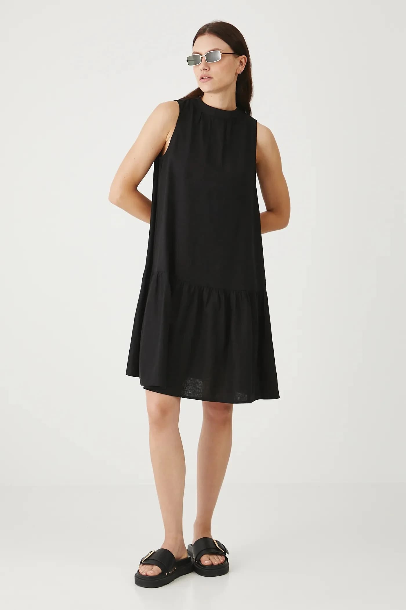 Льняное платье