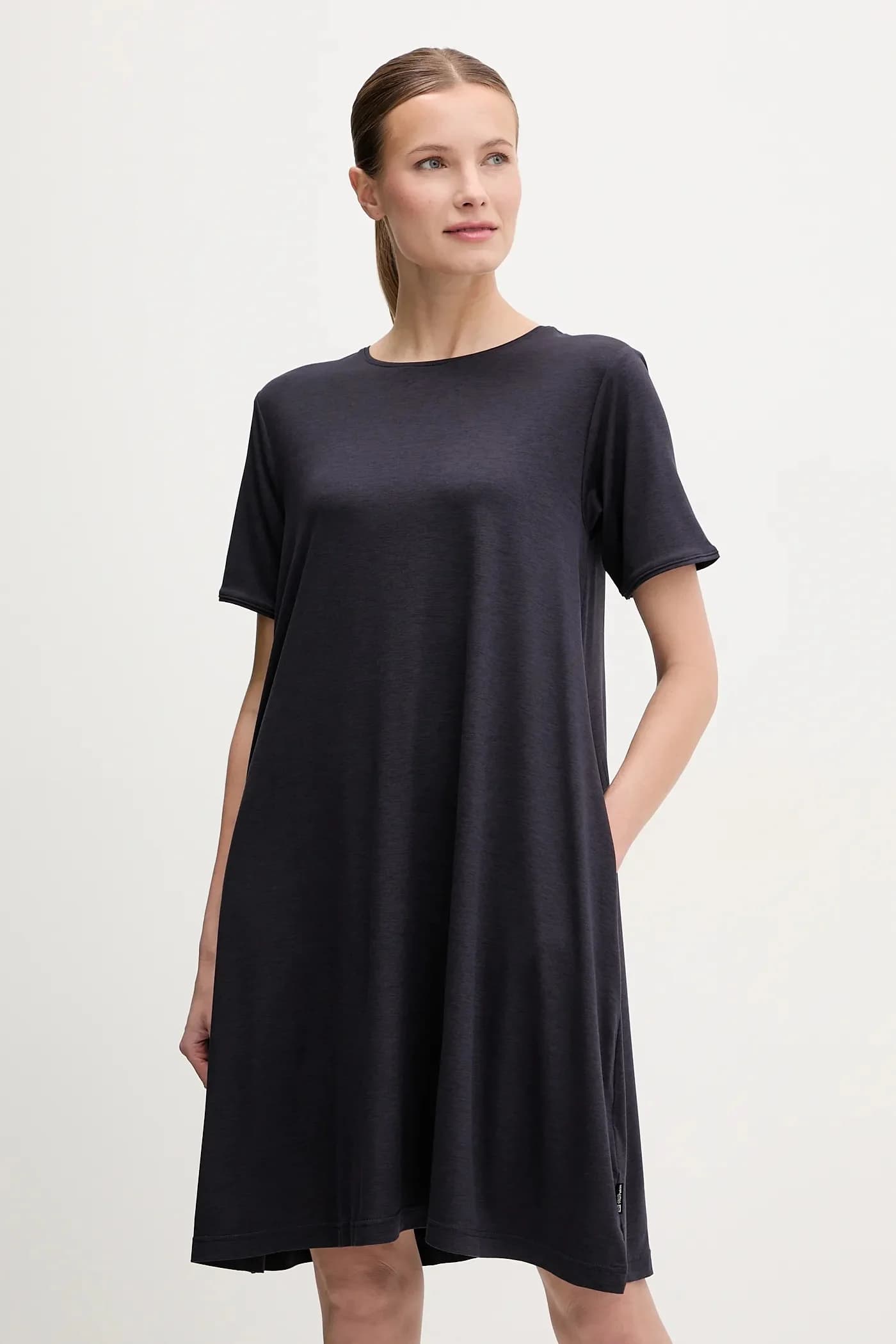 Дорожное спортивное платье