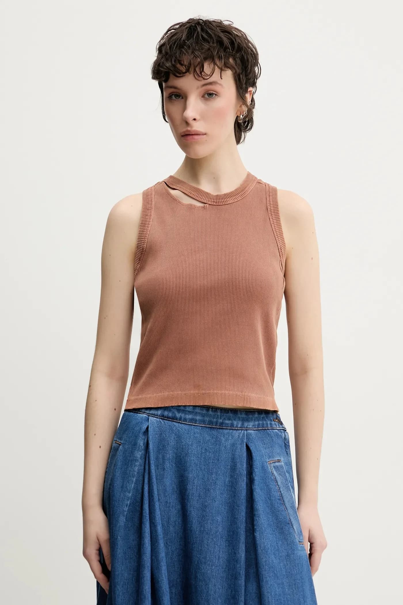 Хлопковая футболка - фото 7