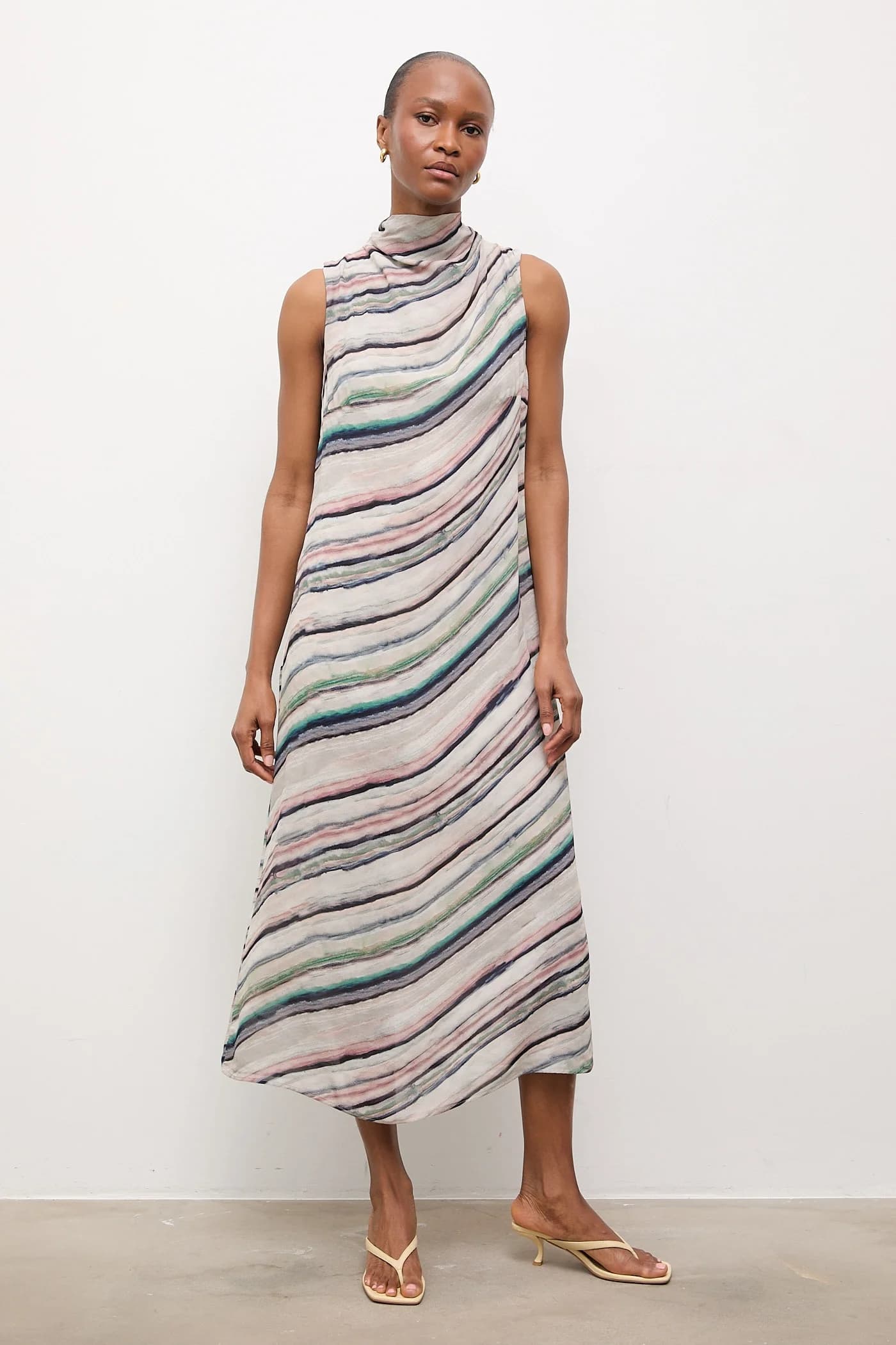 Платье из вискозы - фото 2