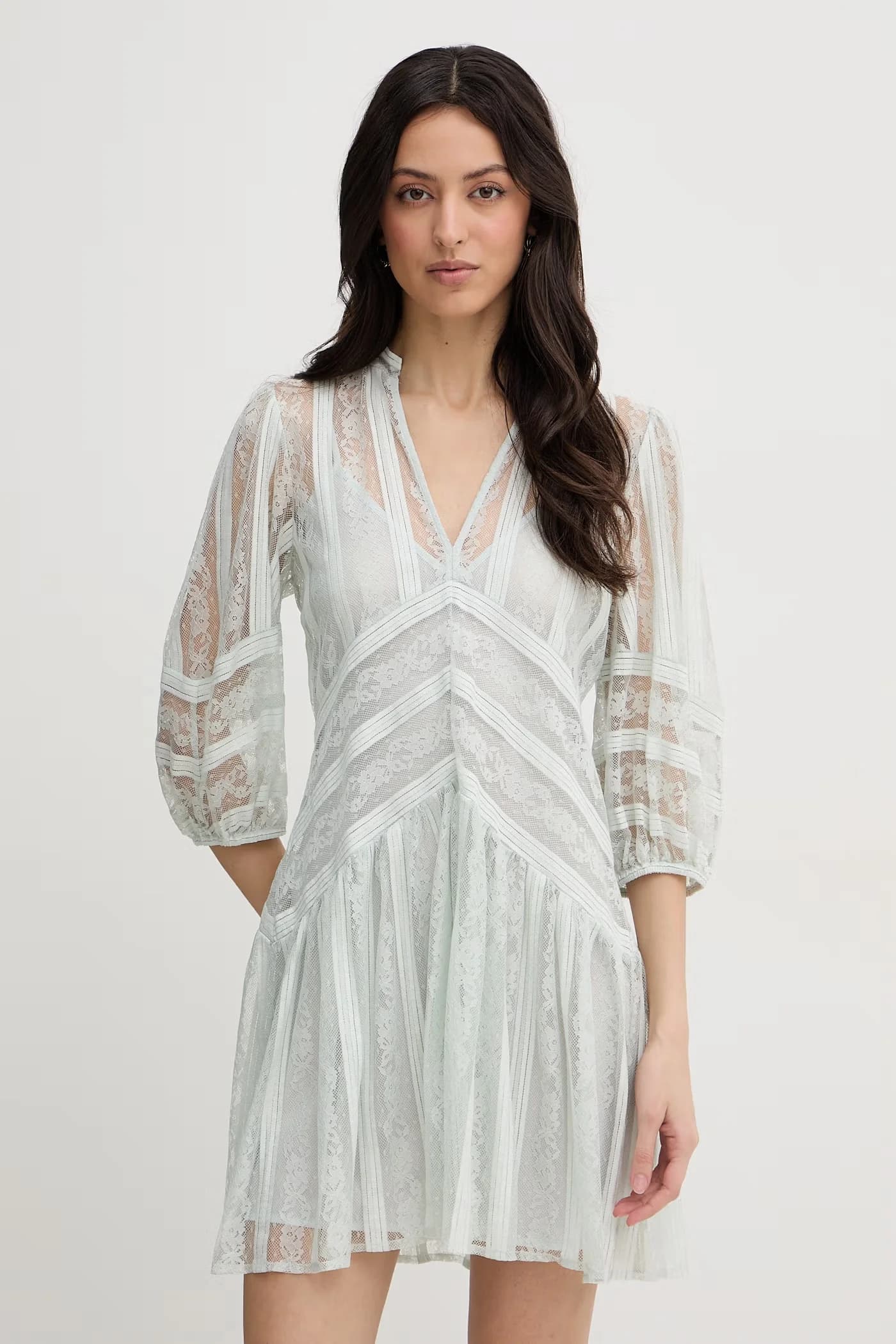 Кружевное платье