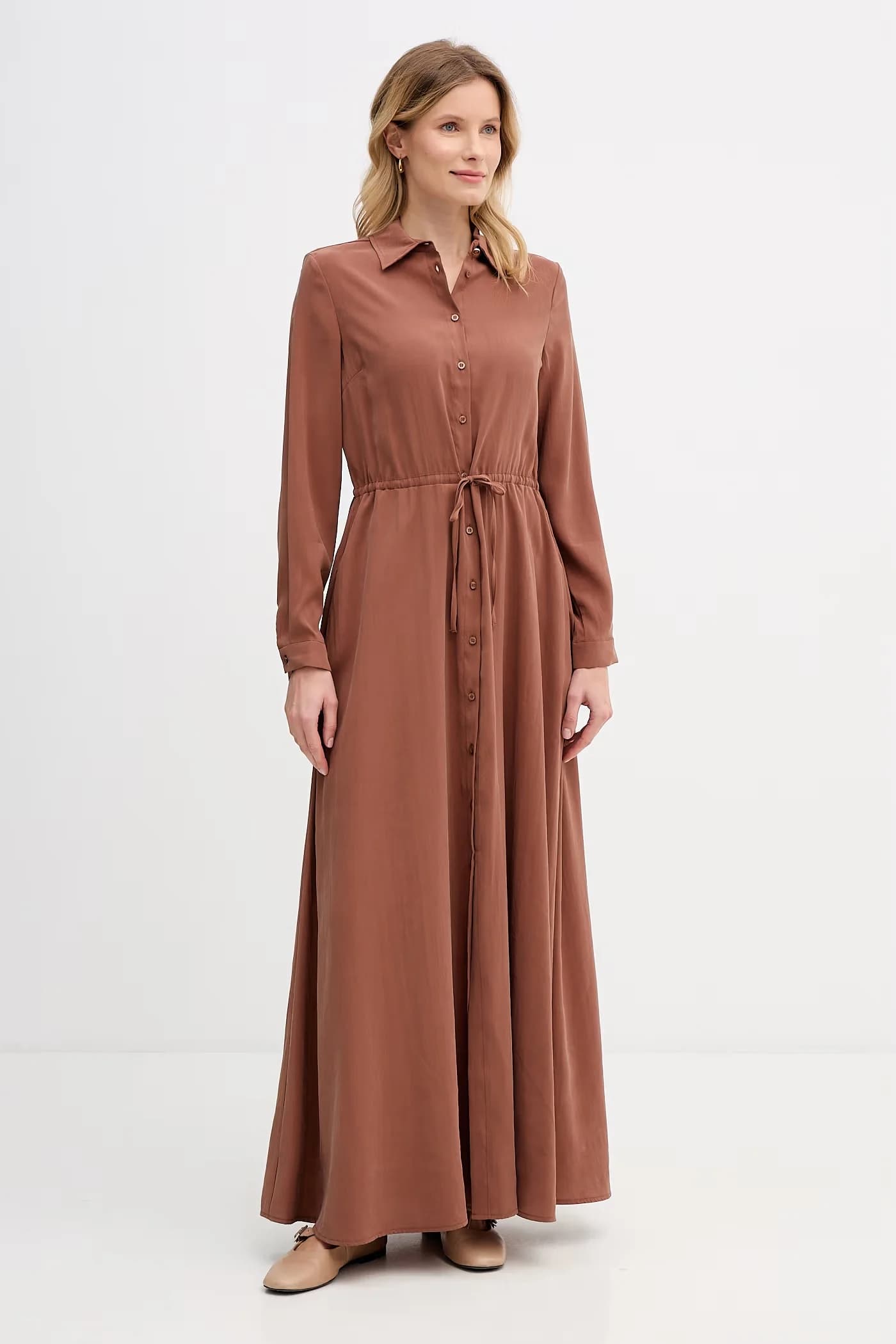 Расклешенное платье