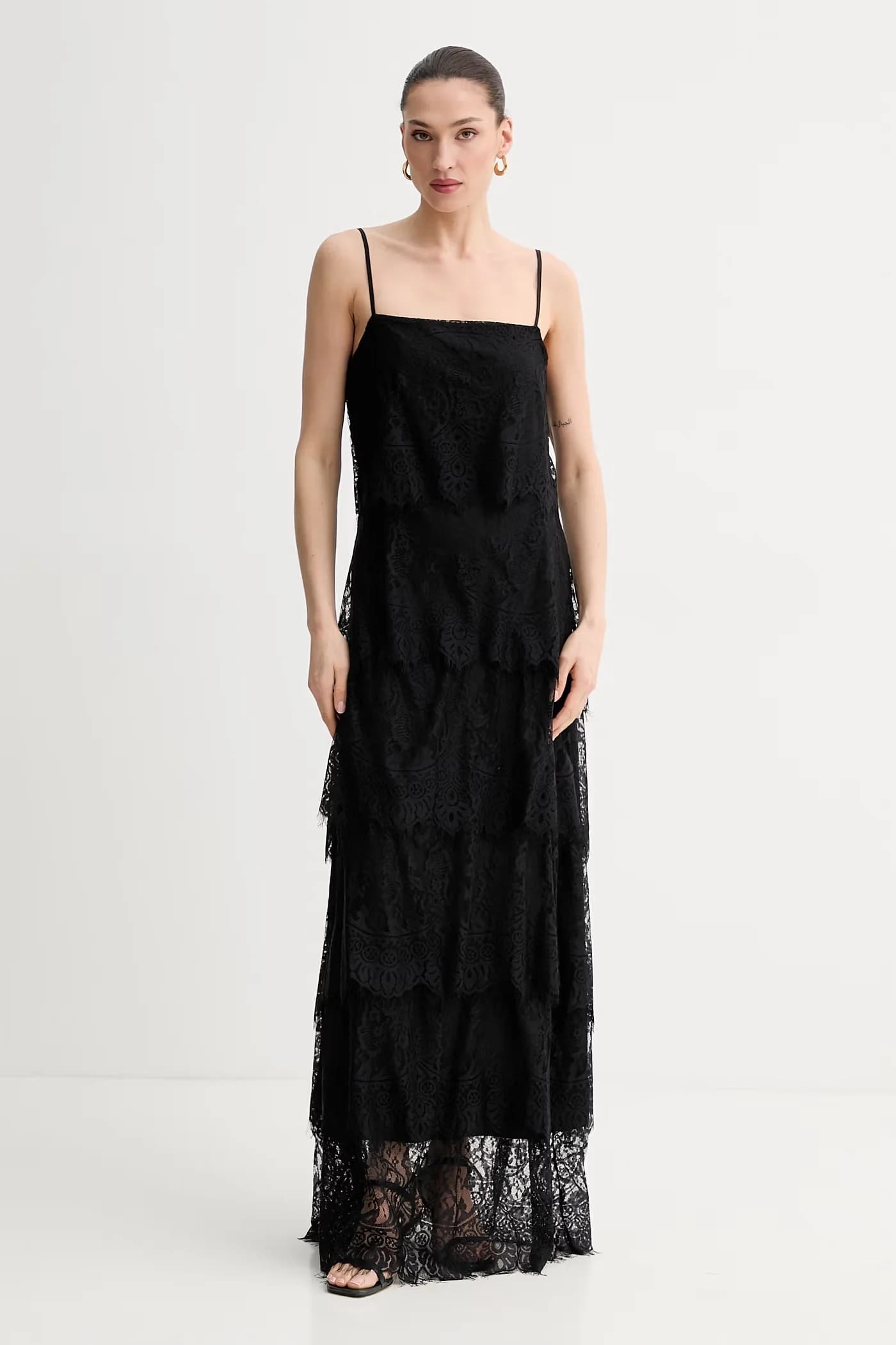 Кружевное платье