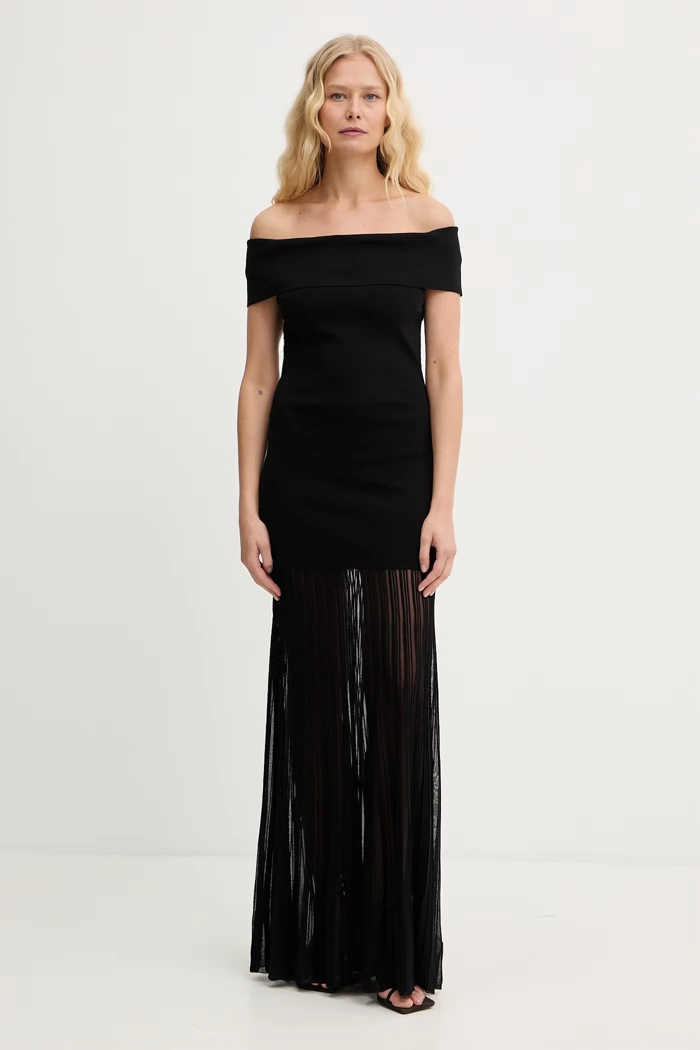 Испанское платье из вискозы.