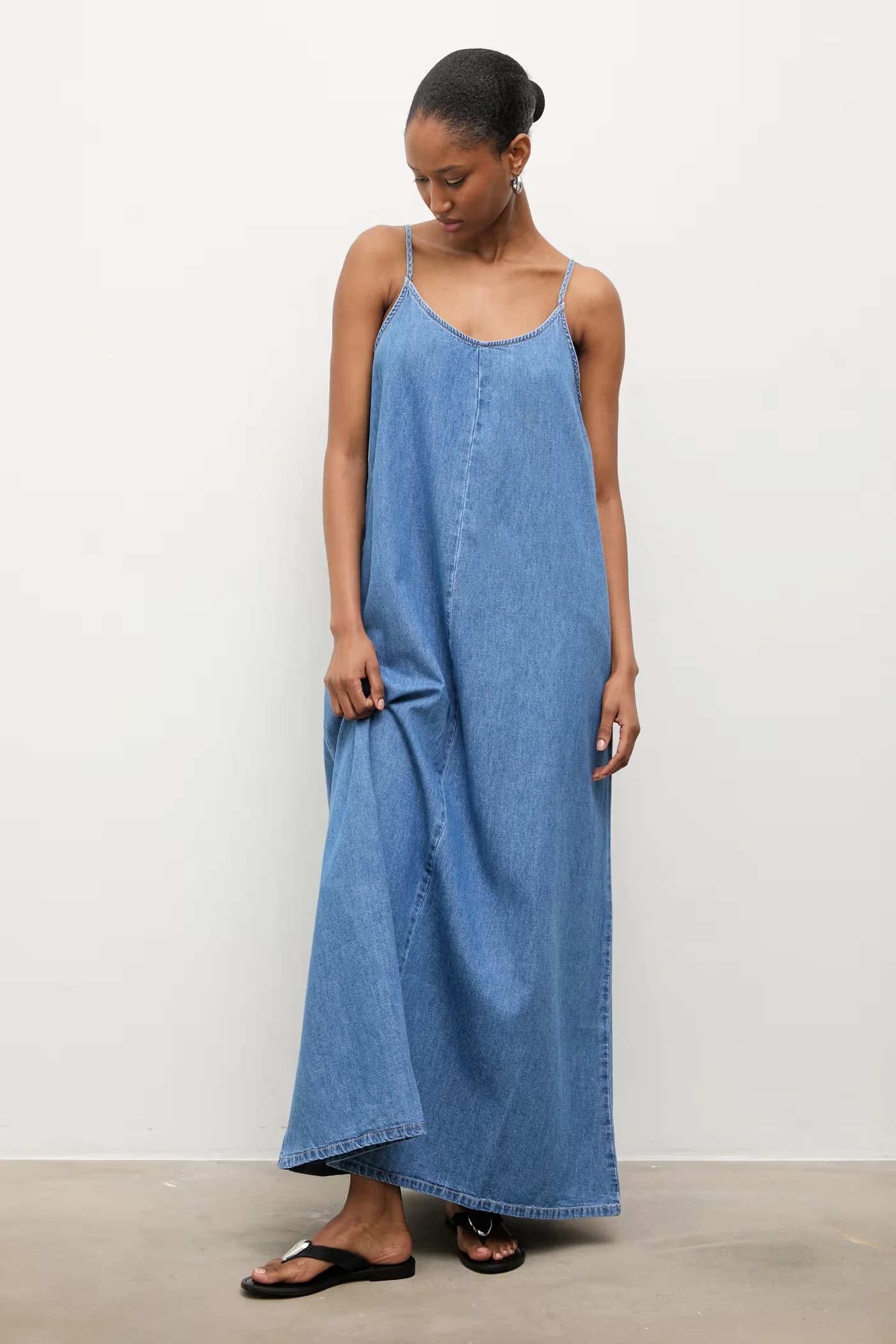 Джинсовое платье