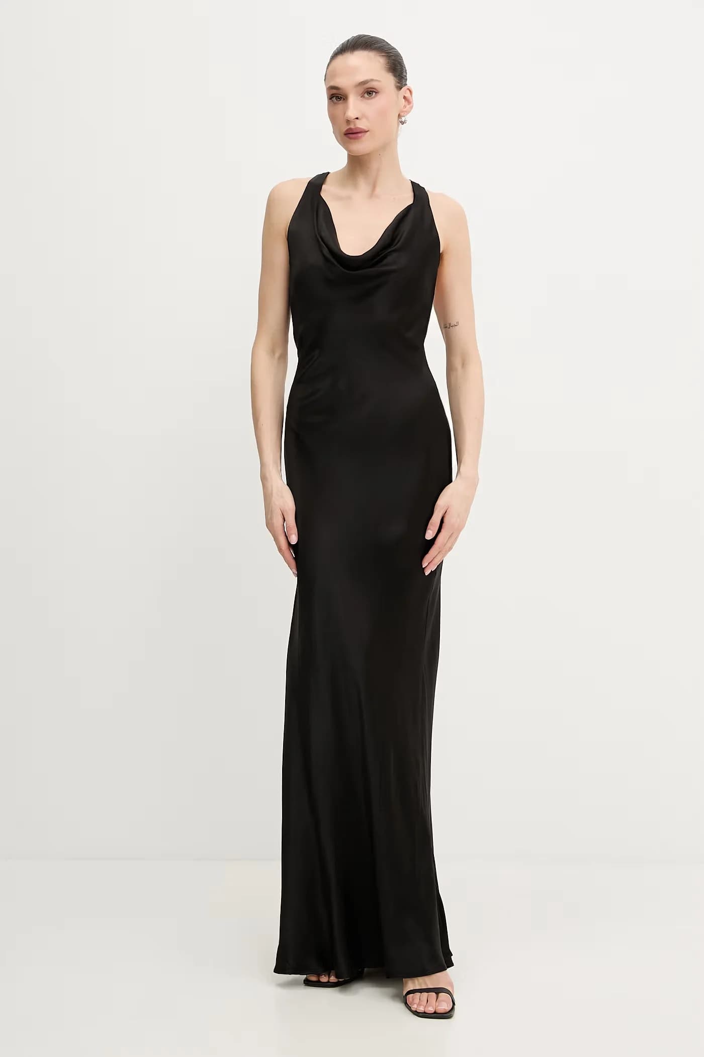 Платье из вискозы