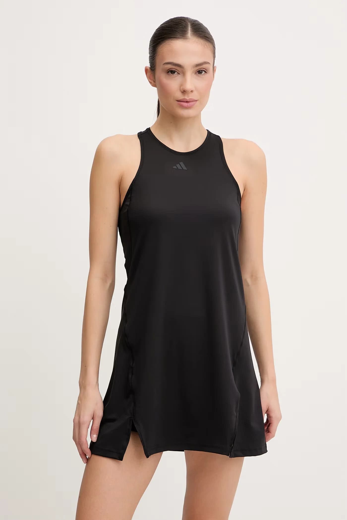 Спортивное платье