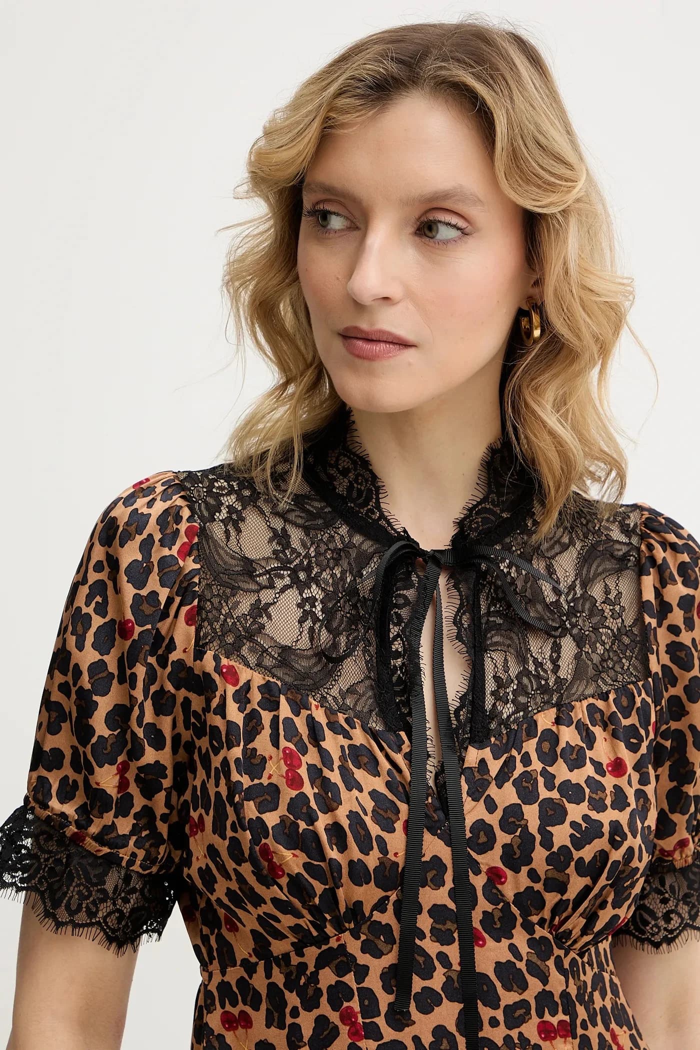 Мини-платье Lyla вишневого цвета - фото 4