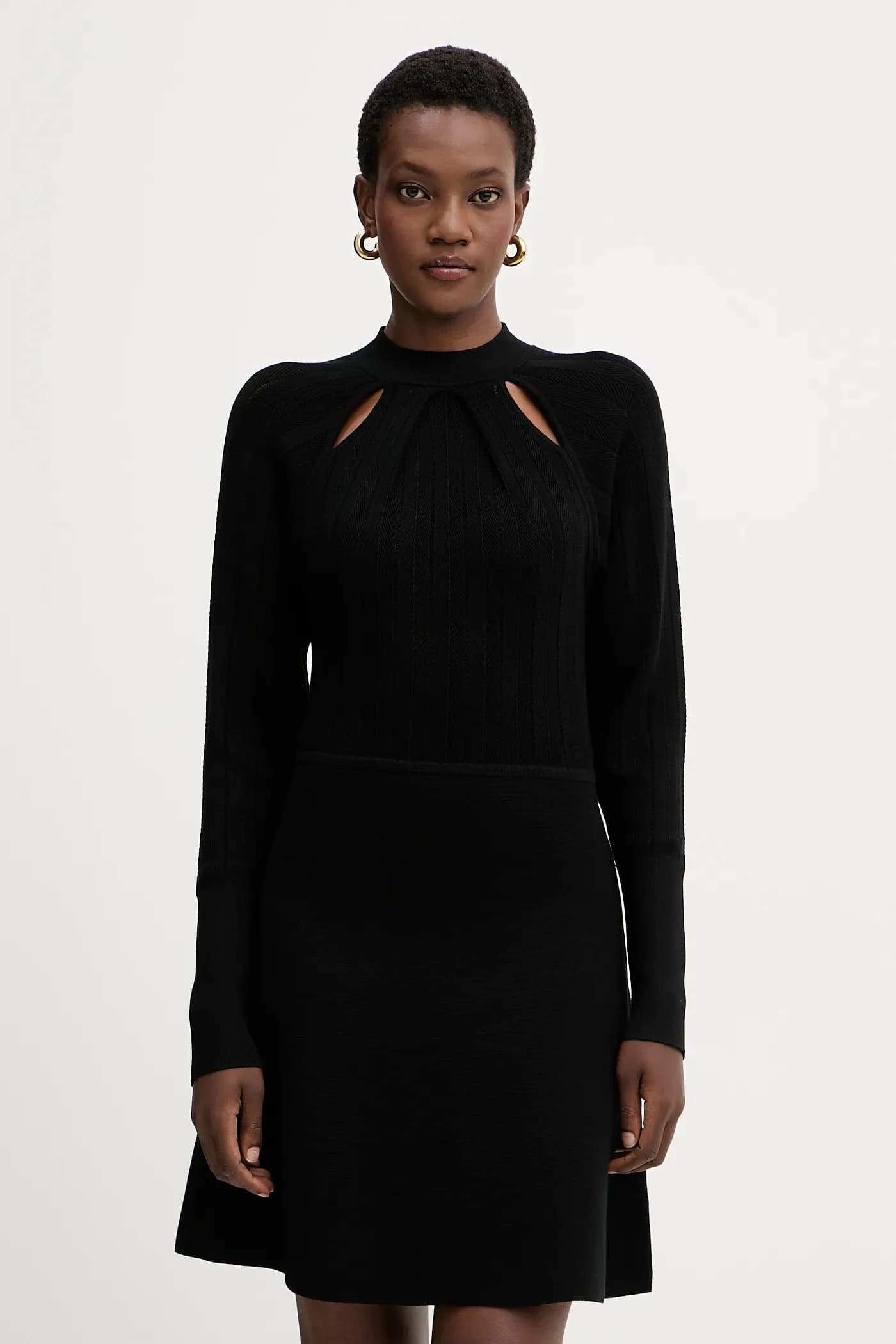 платье цвета фуксии