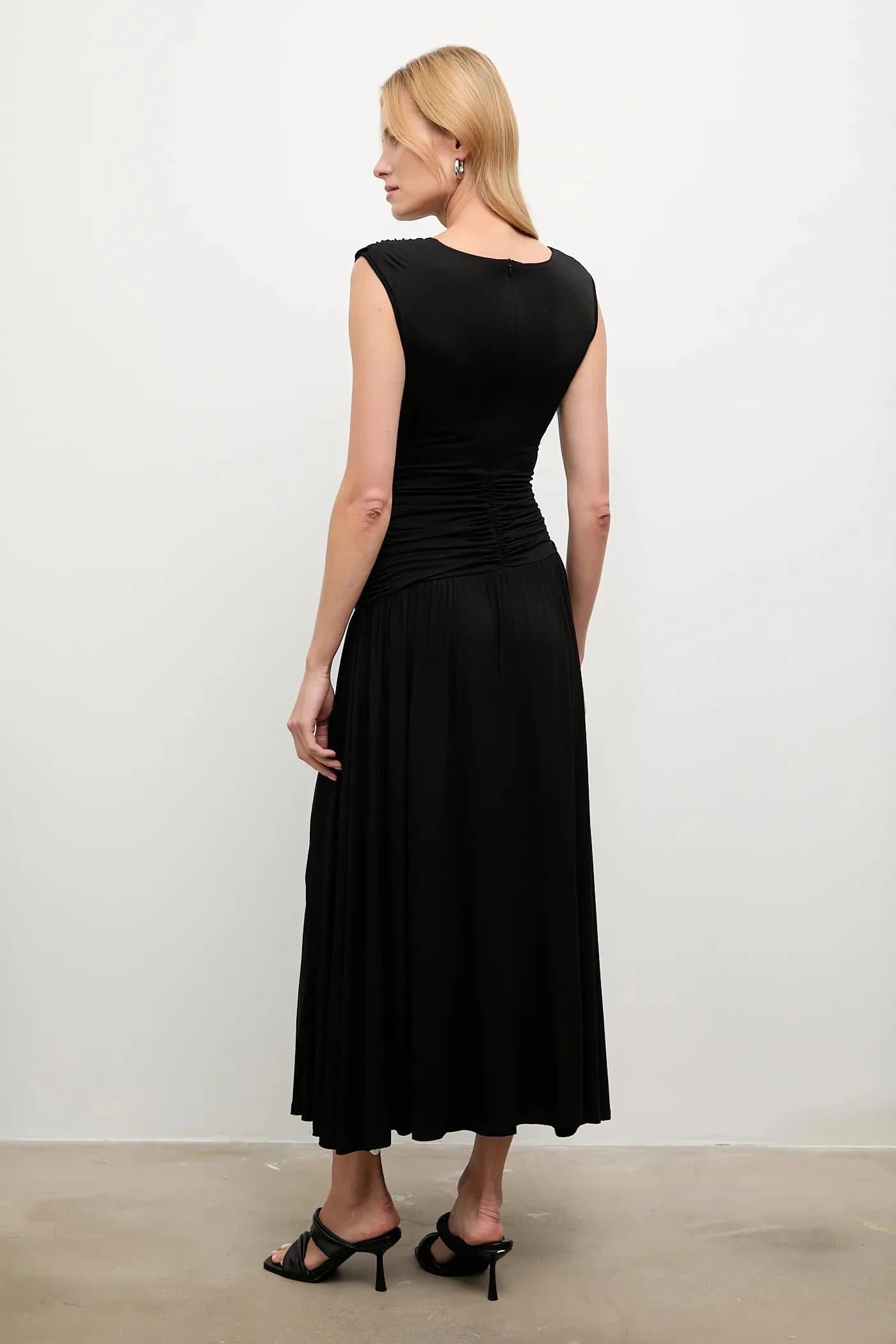 Одеваться - фото 3