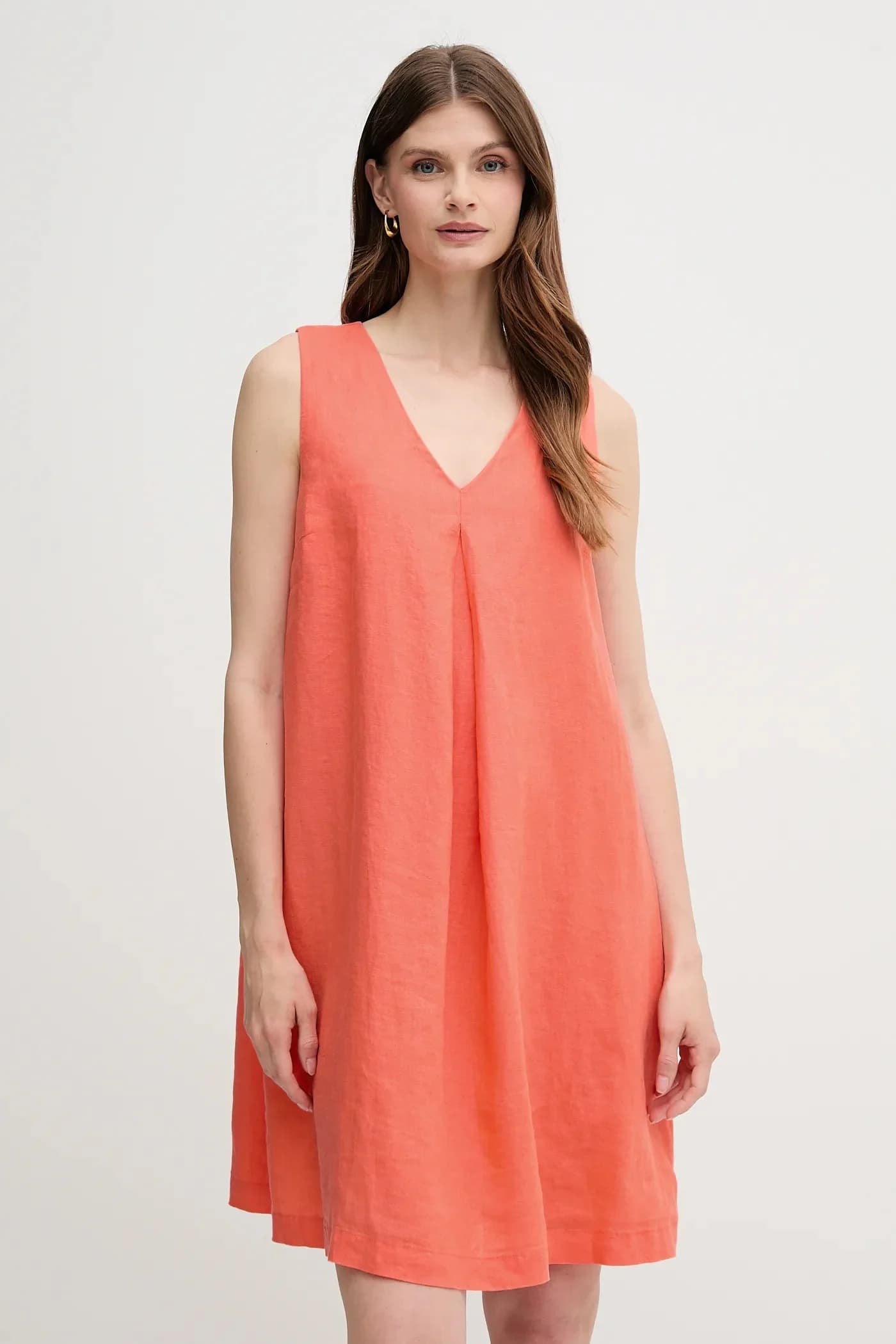 Льняное платье