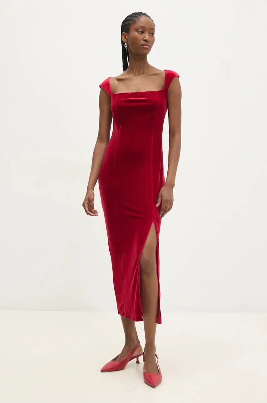 Велюровое платье