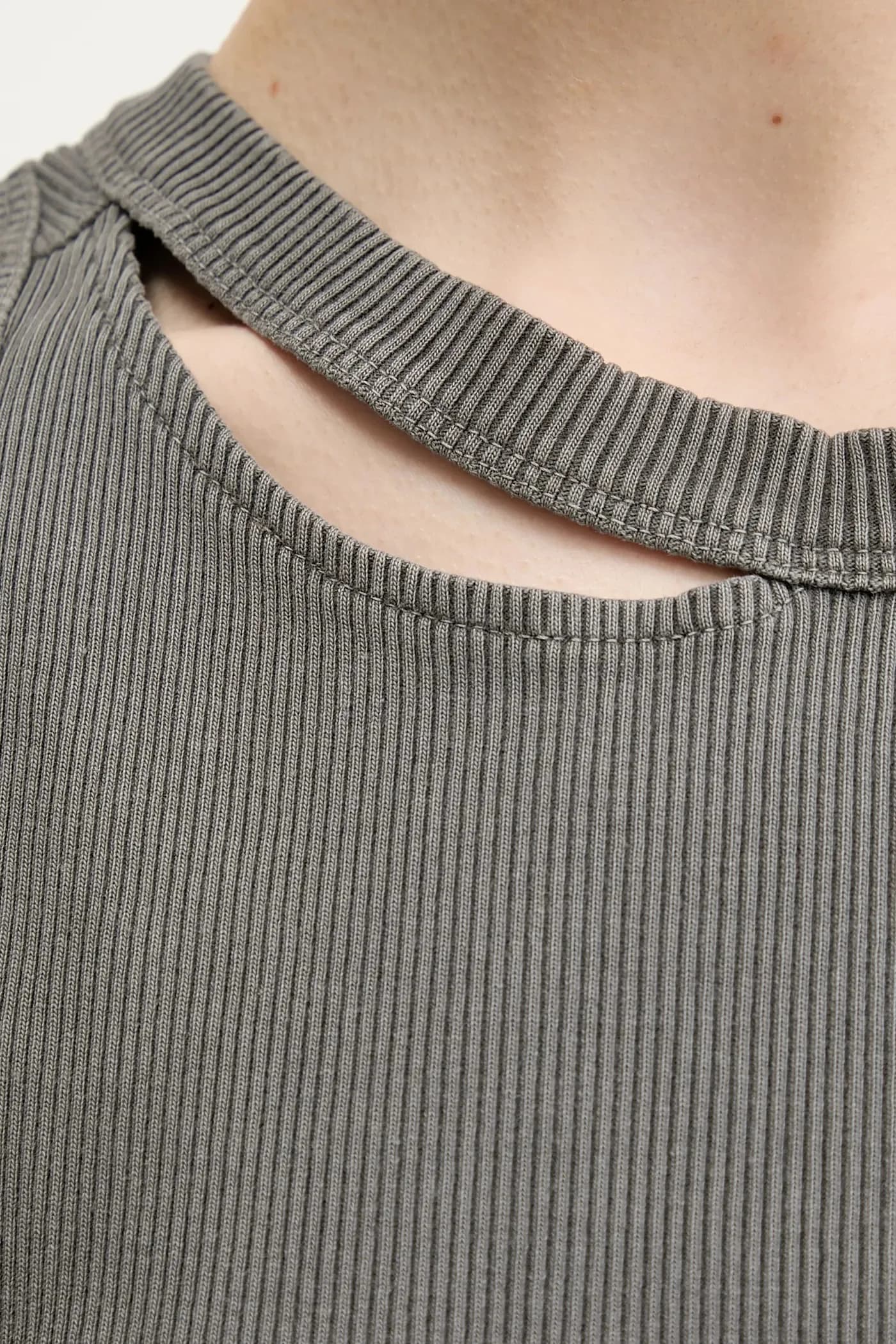 Хлопковая футболка - фото 9