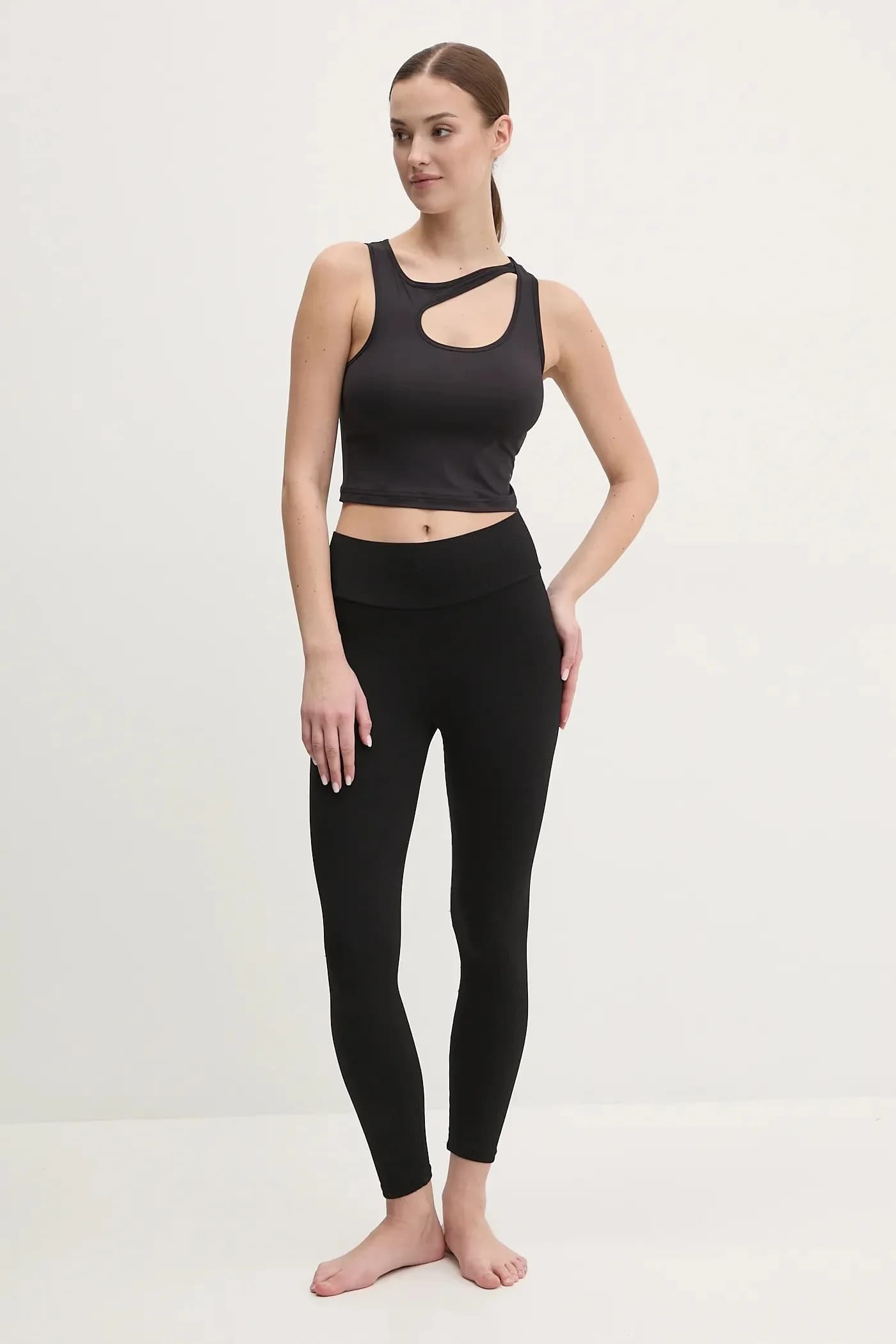 Студийный топ для тренировок - фото 2