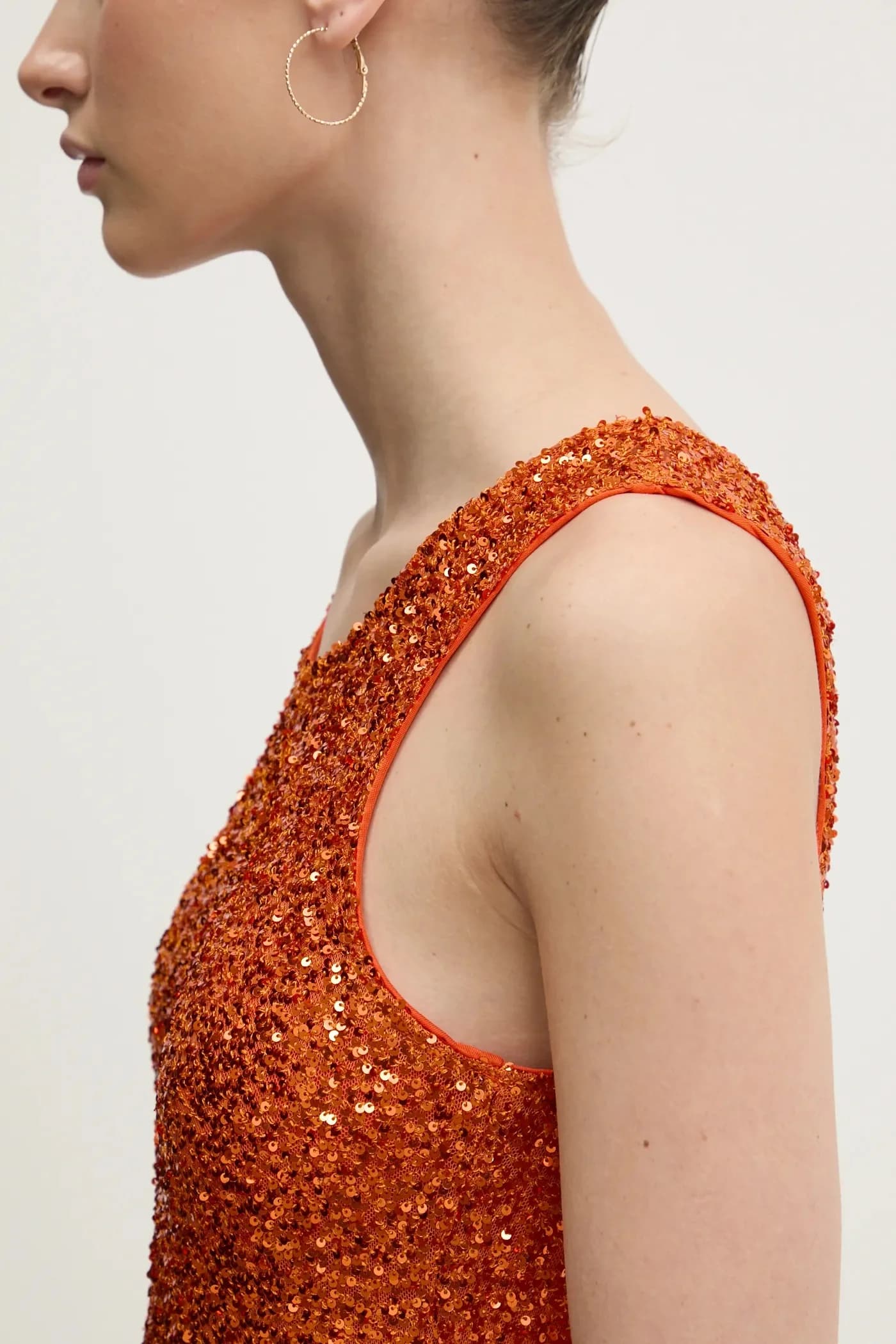 Топ с ржавыми блестками - фото 5