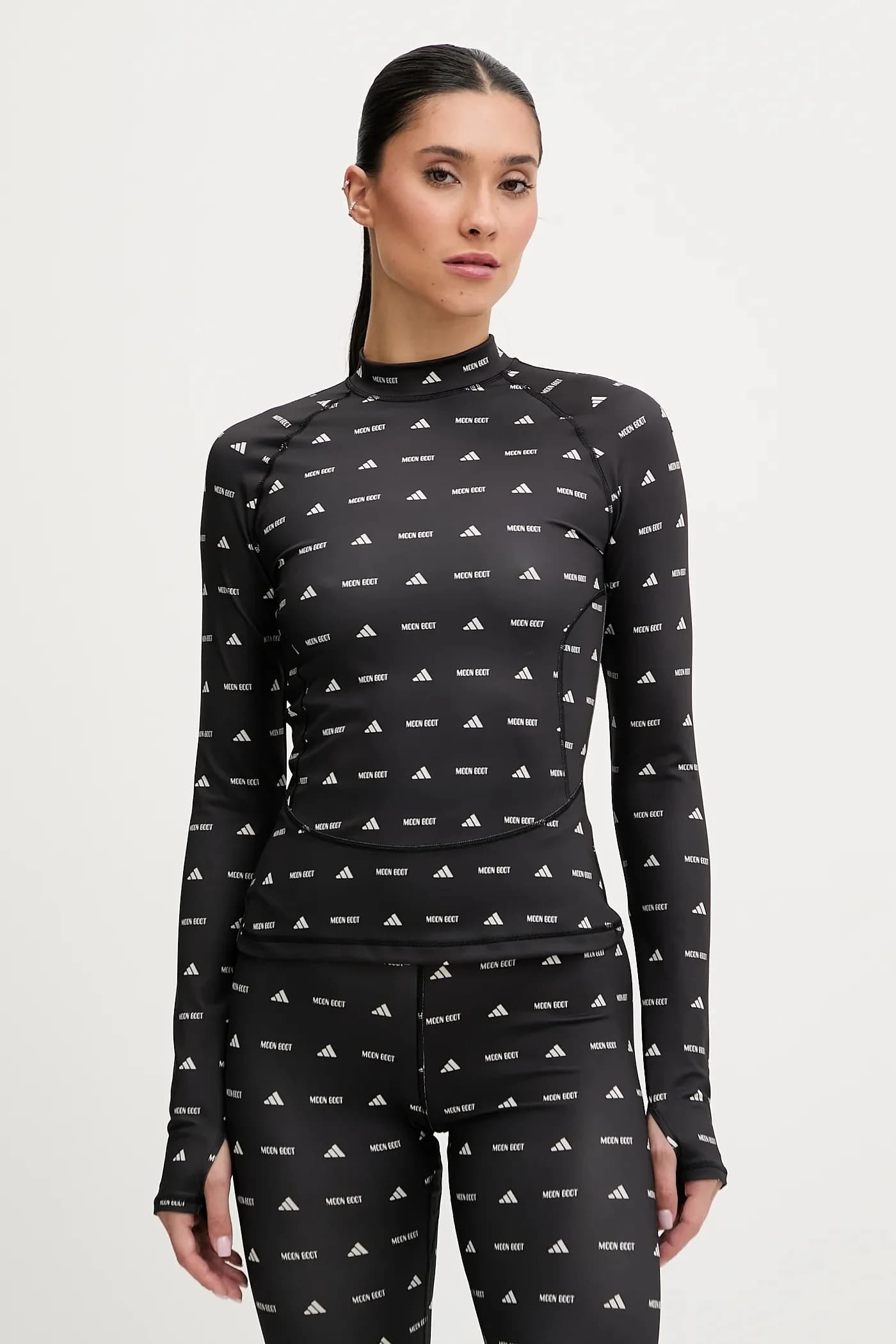 Лонгслив Adidas x Moon Boot