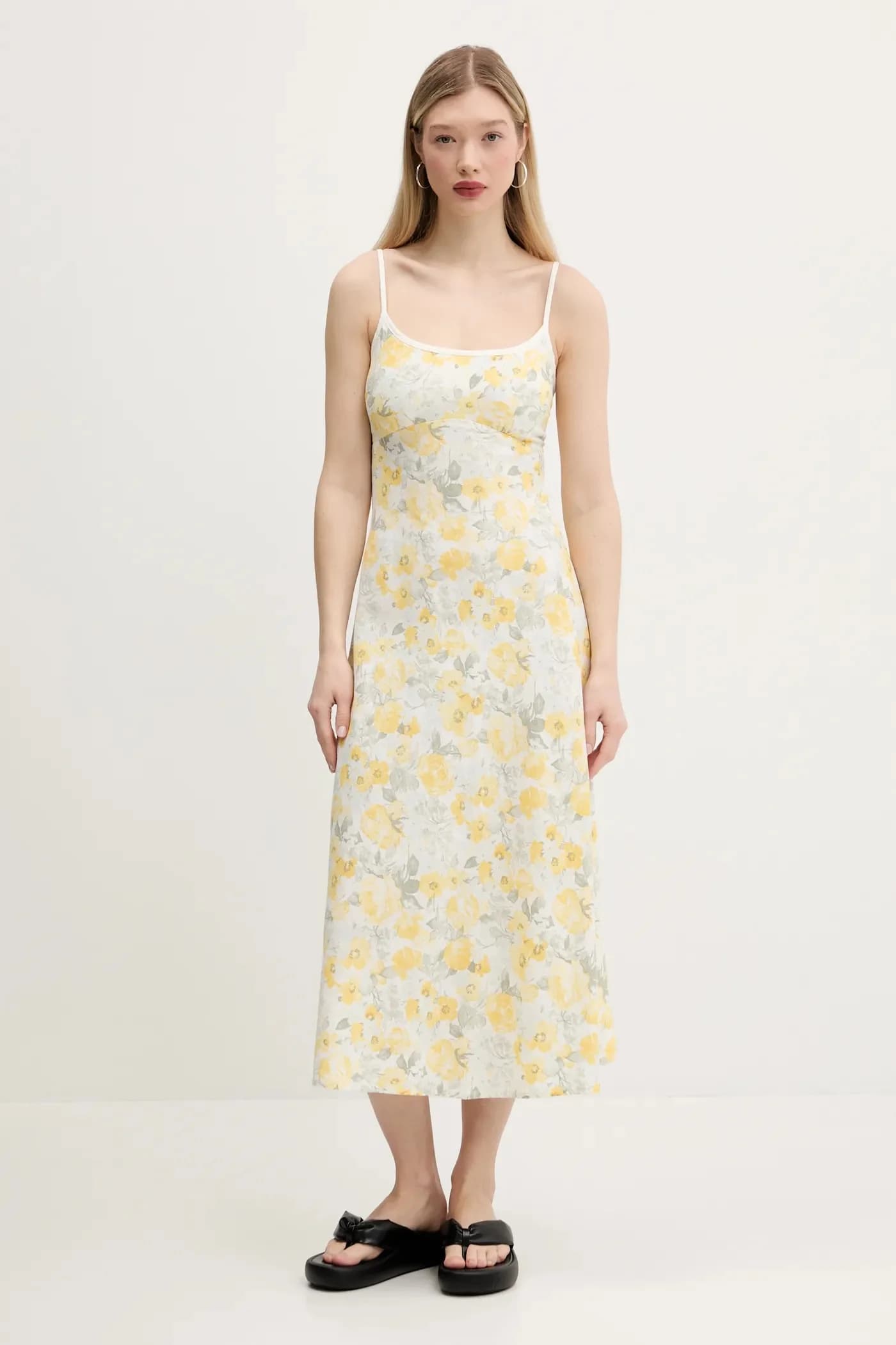 Льняное платье