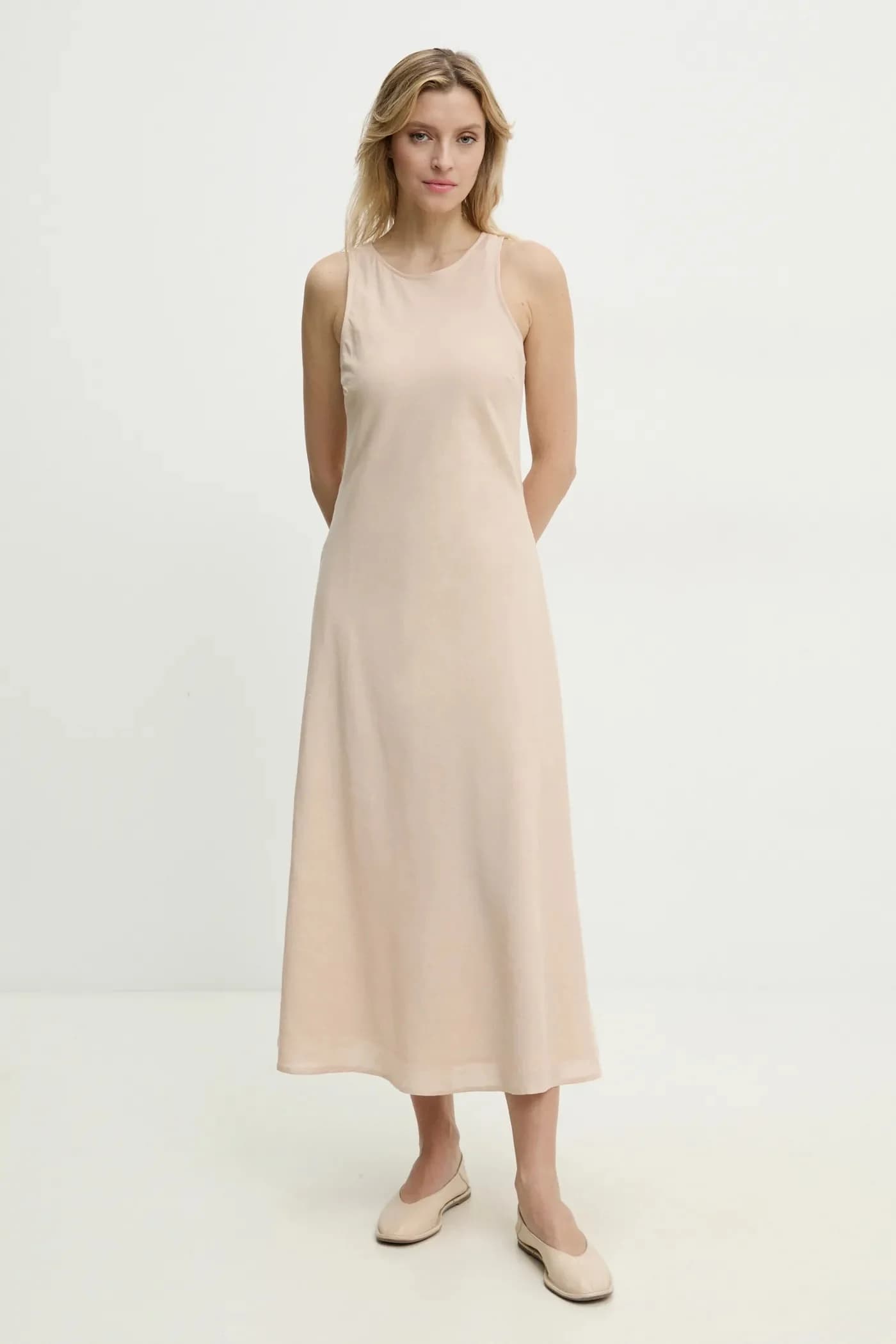 Льняное платье