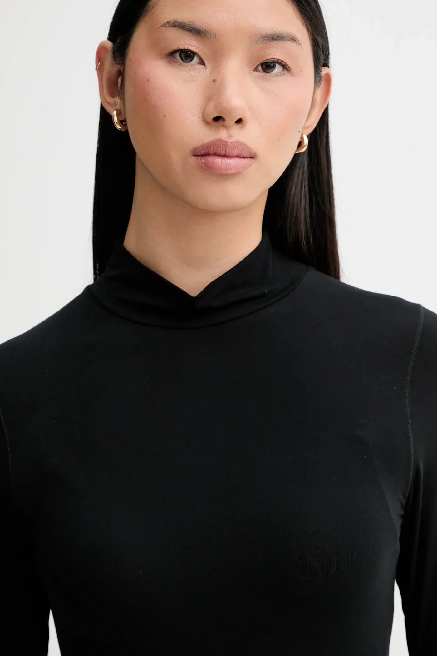 Узкая рубашка с длинными рукавами - фото 4