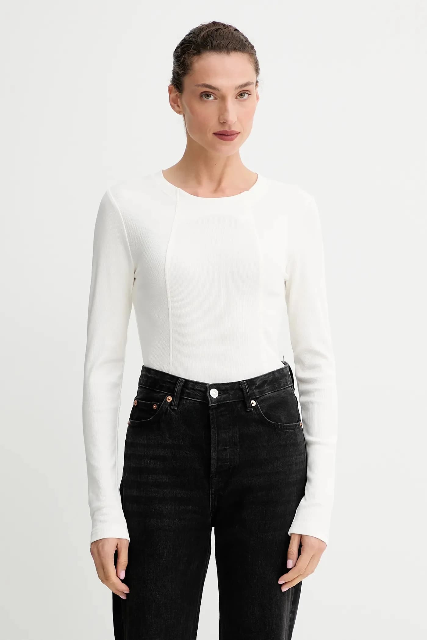 Лонгслив А-силуэта в тонкую рубчику