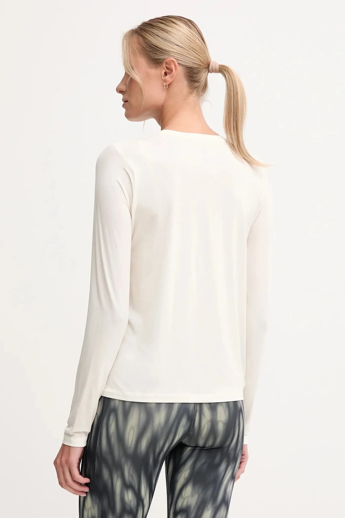 Йога с длинным рукавом - фото 3