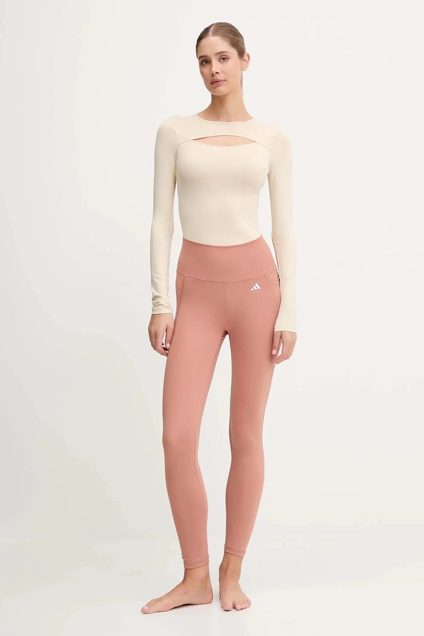 Боди для йоги с вырезами - фото 2