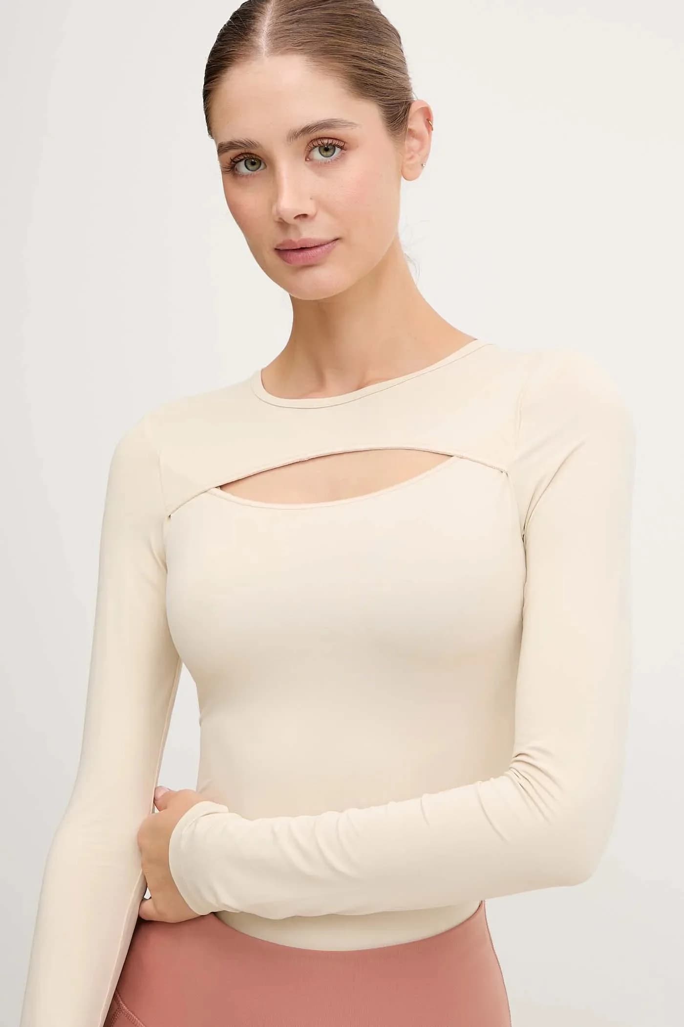 Боди для йоги с вырезами - фото 5