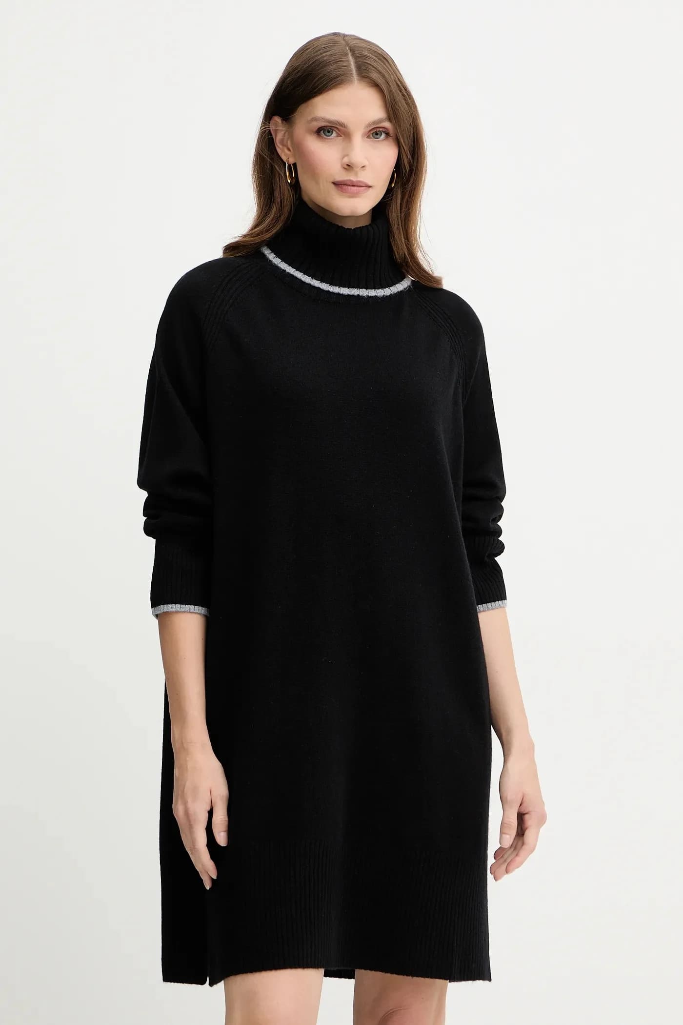 Шерстяное платье