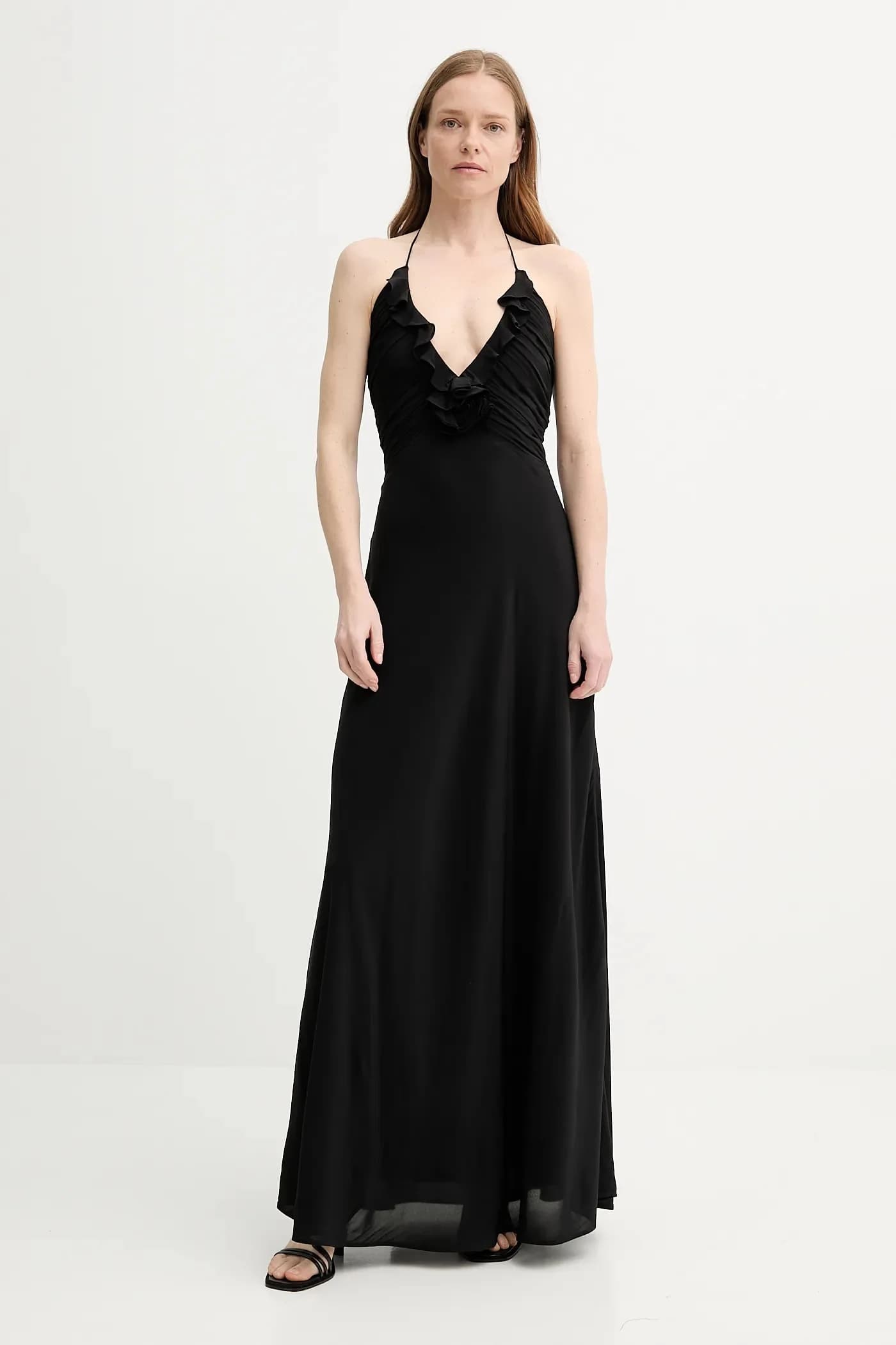 Платье с оттенком шелка